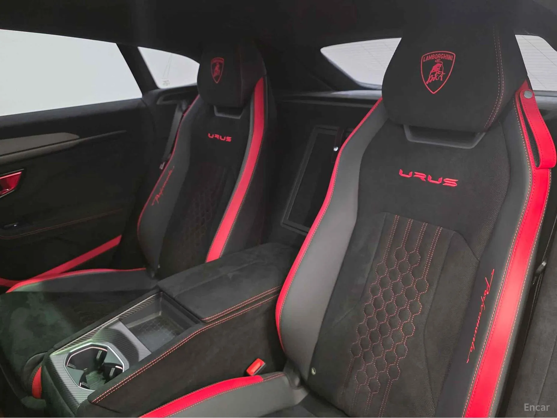 Lamborghini Urus превью 9