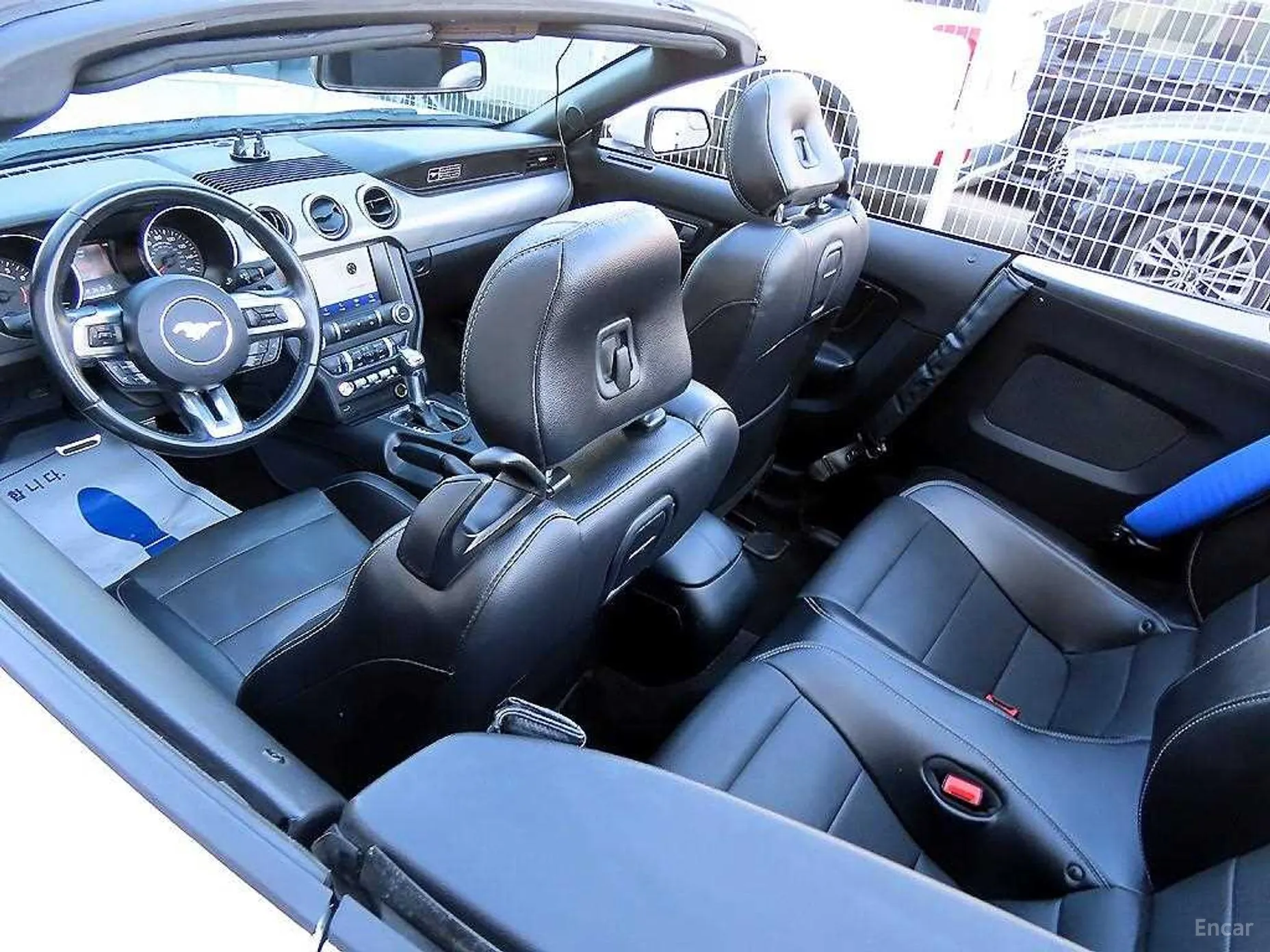 Ford Mustang превью 11