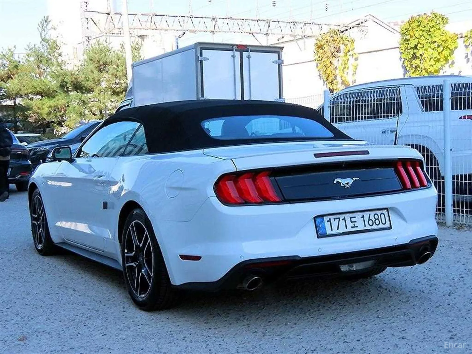 Ford Mustang превью 3