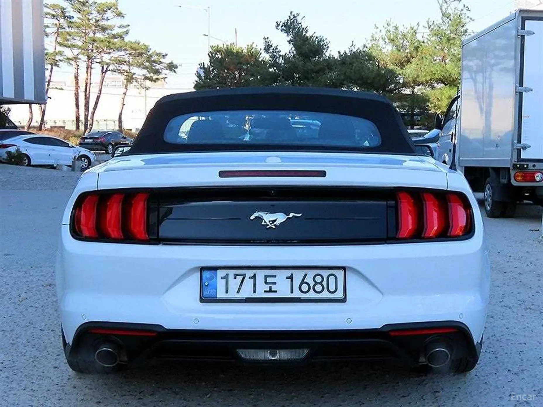 Ford Mustang превью 4