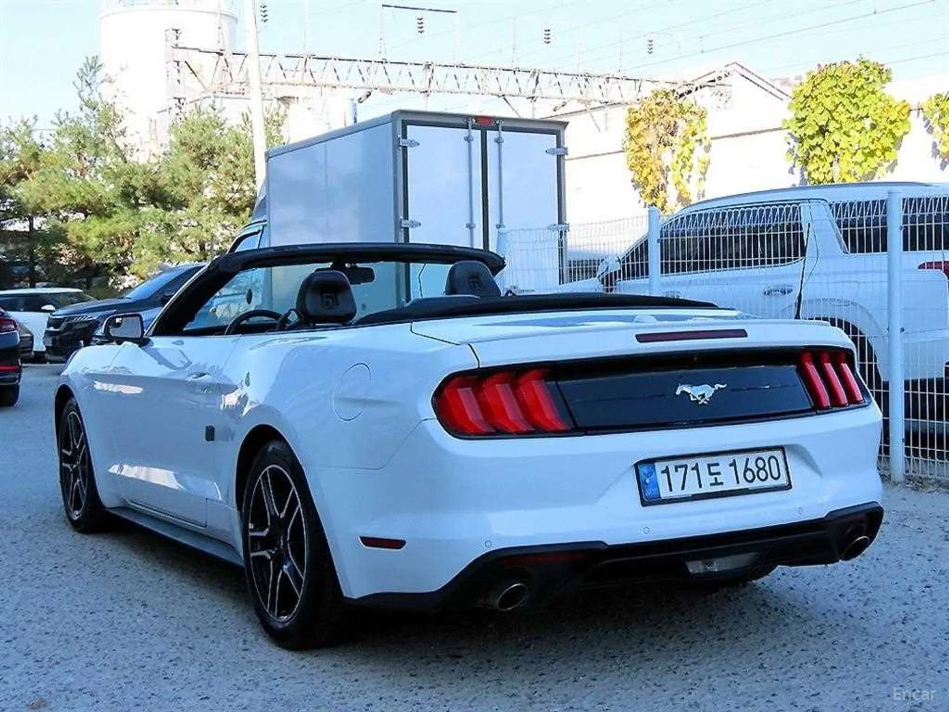 Ford Mustang превью 7