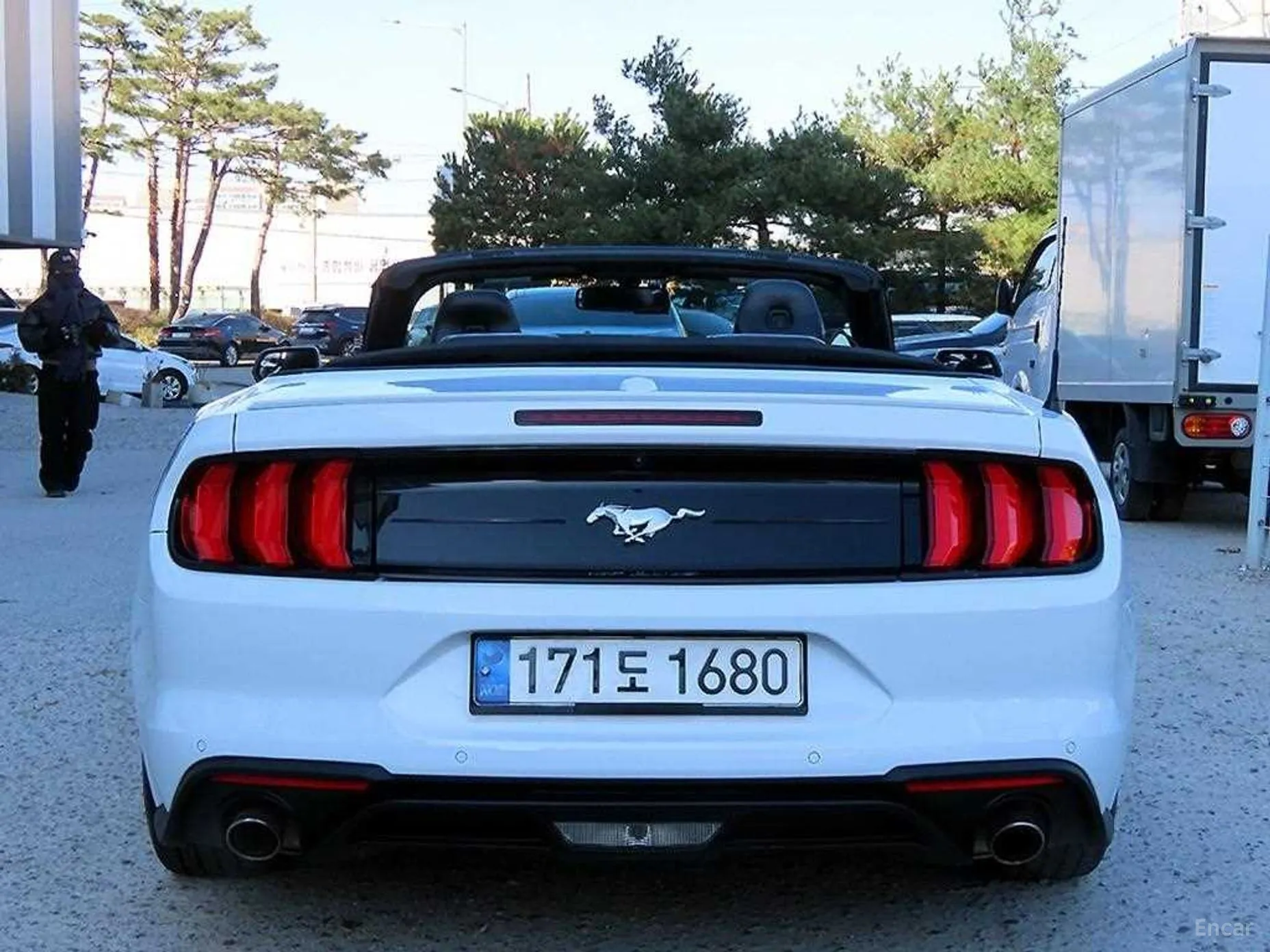 Ford Mustang превью 8
