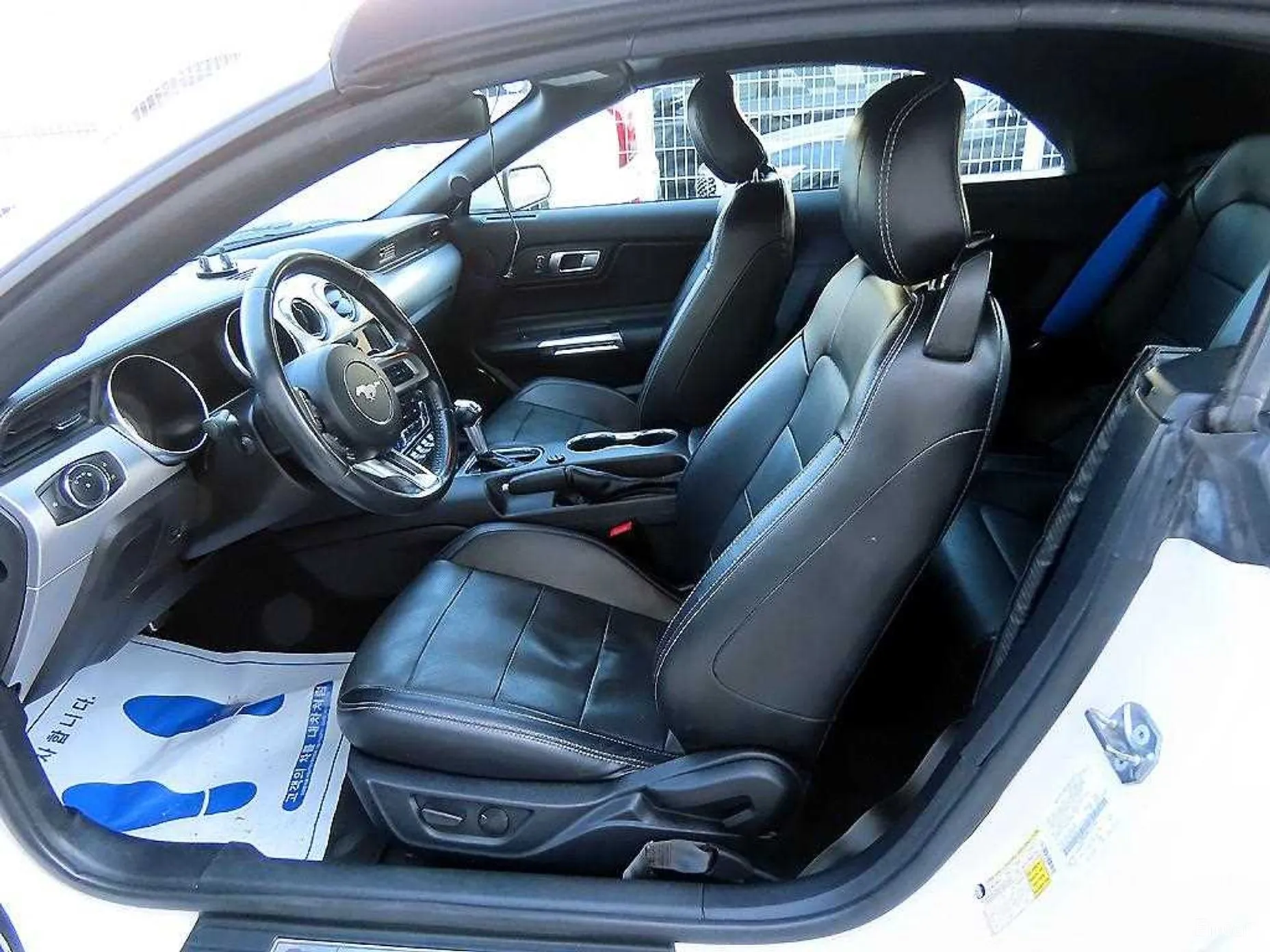 Ford Mustang превью 9