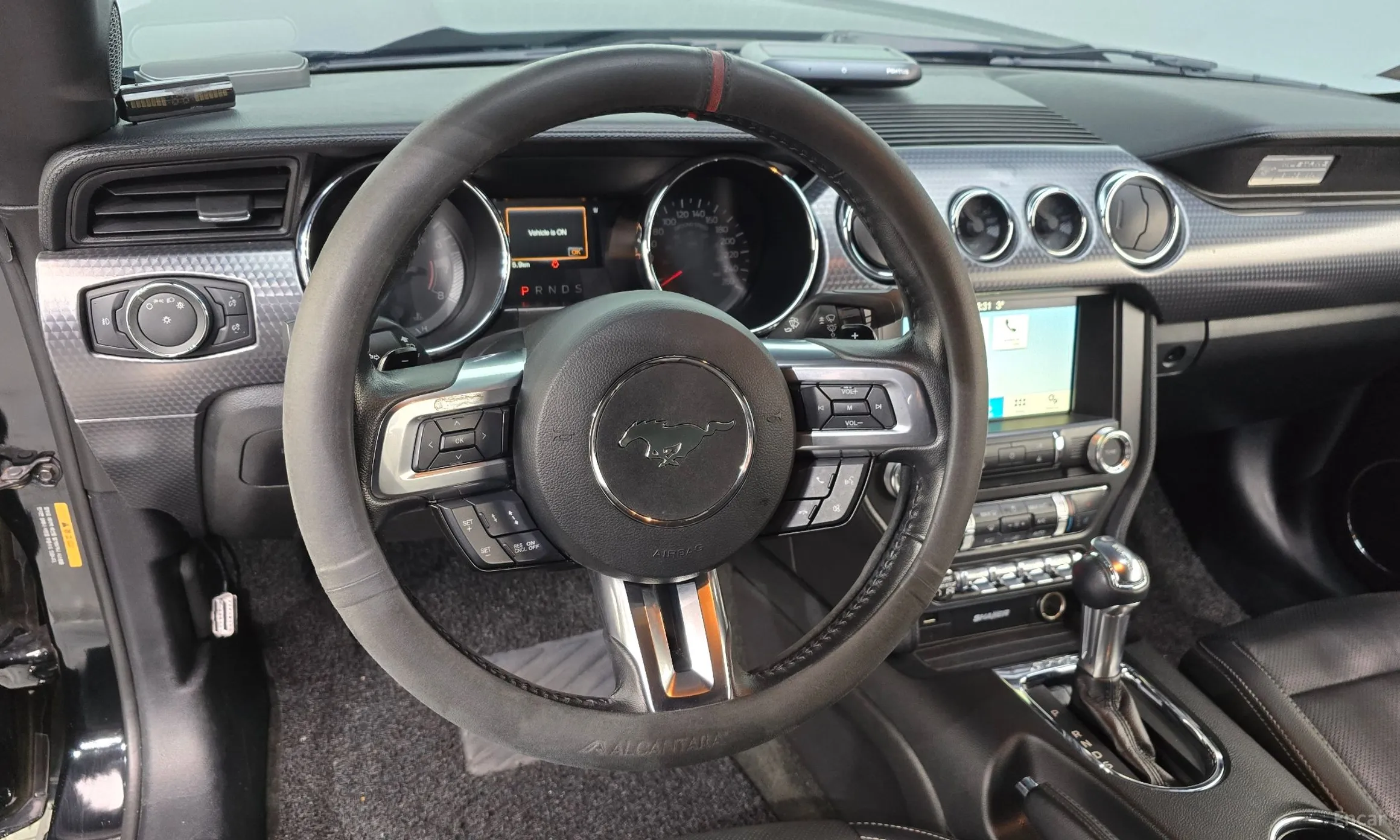 Ford Mustang превью 13