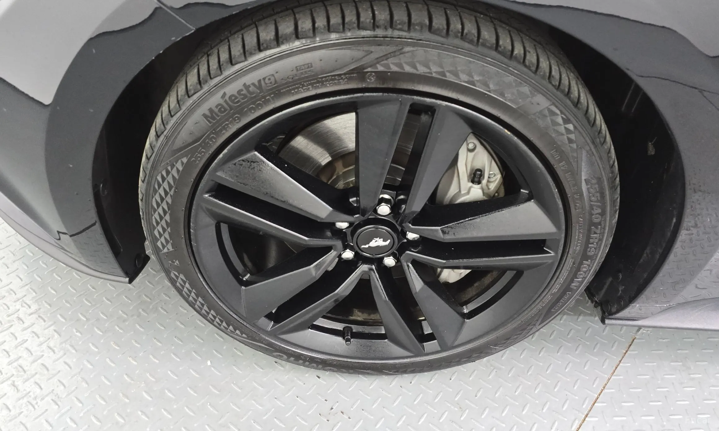 Ford Mustang превью 5