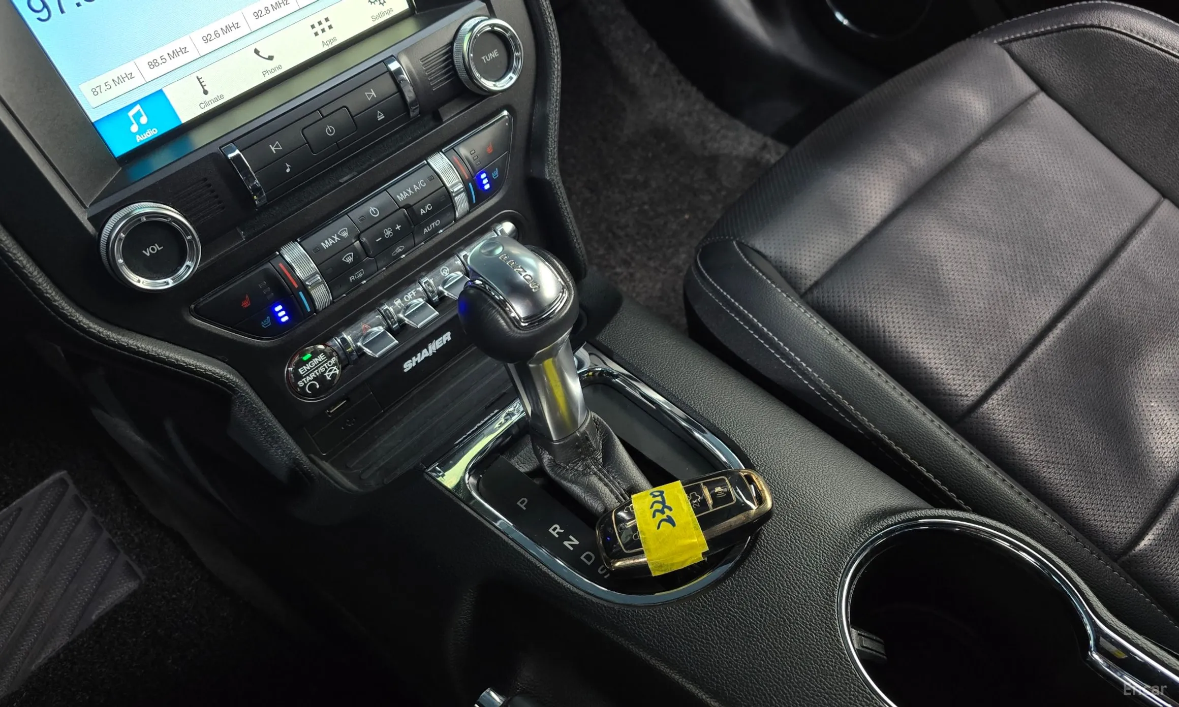 Ford Mustang превью 9