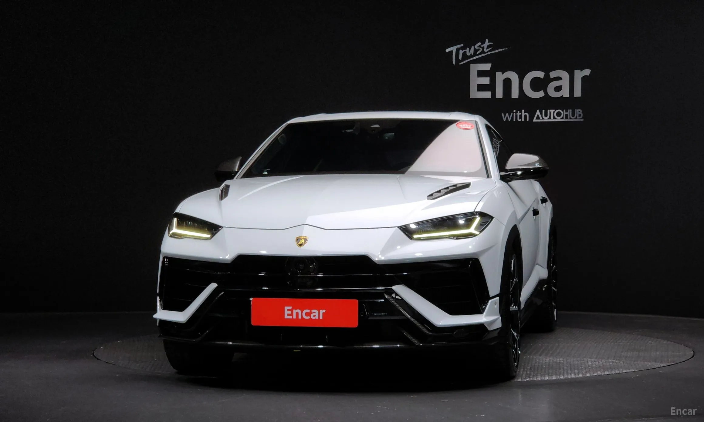 Lamborghini Urus превью 3