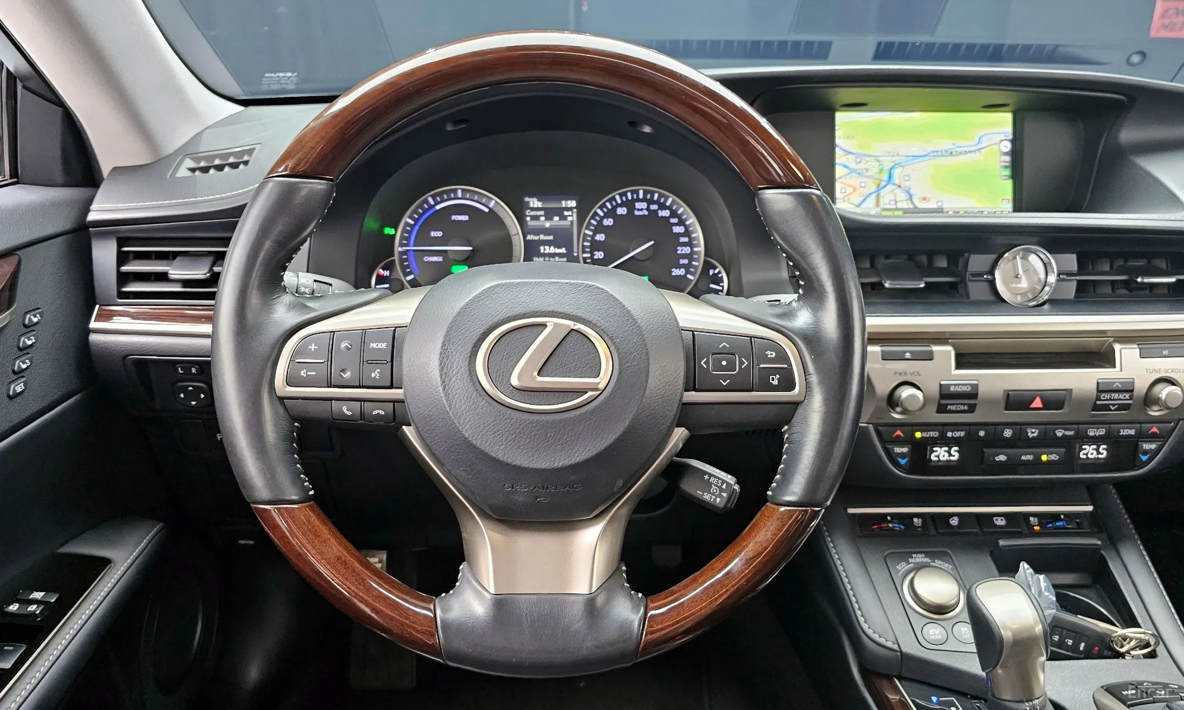 Lexus New ES300h превью 13