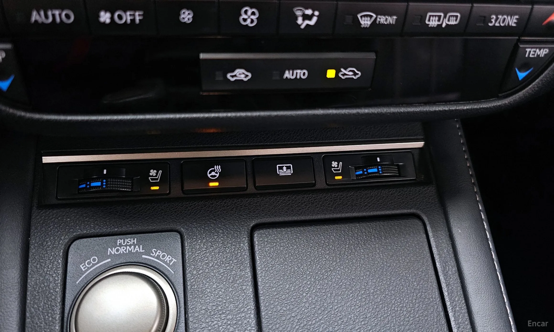 Lexus New ES300h превью 16