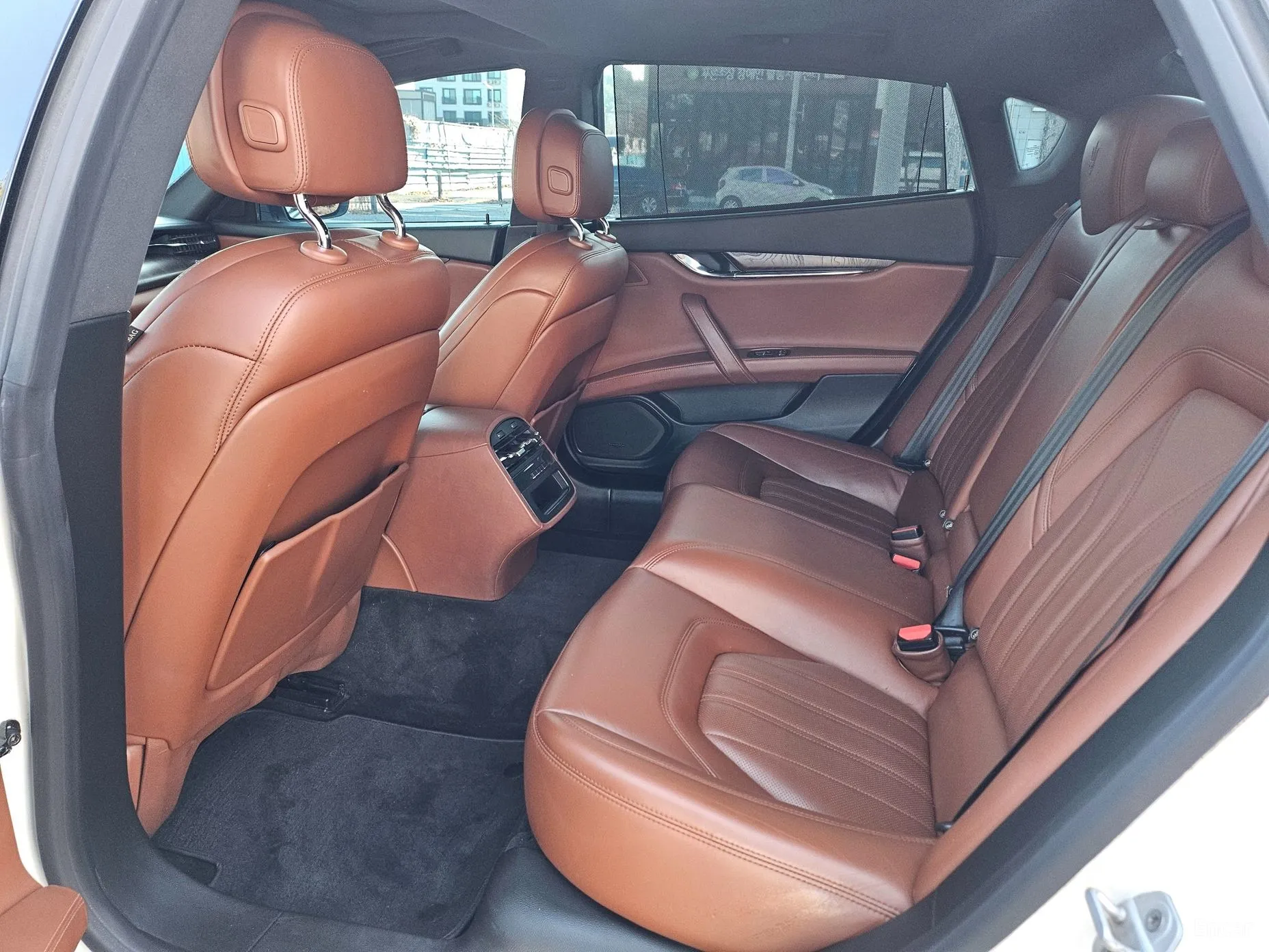 Maserati Quattroporte превью 12