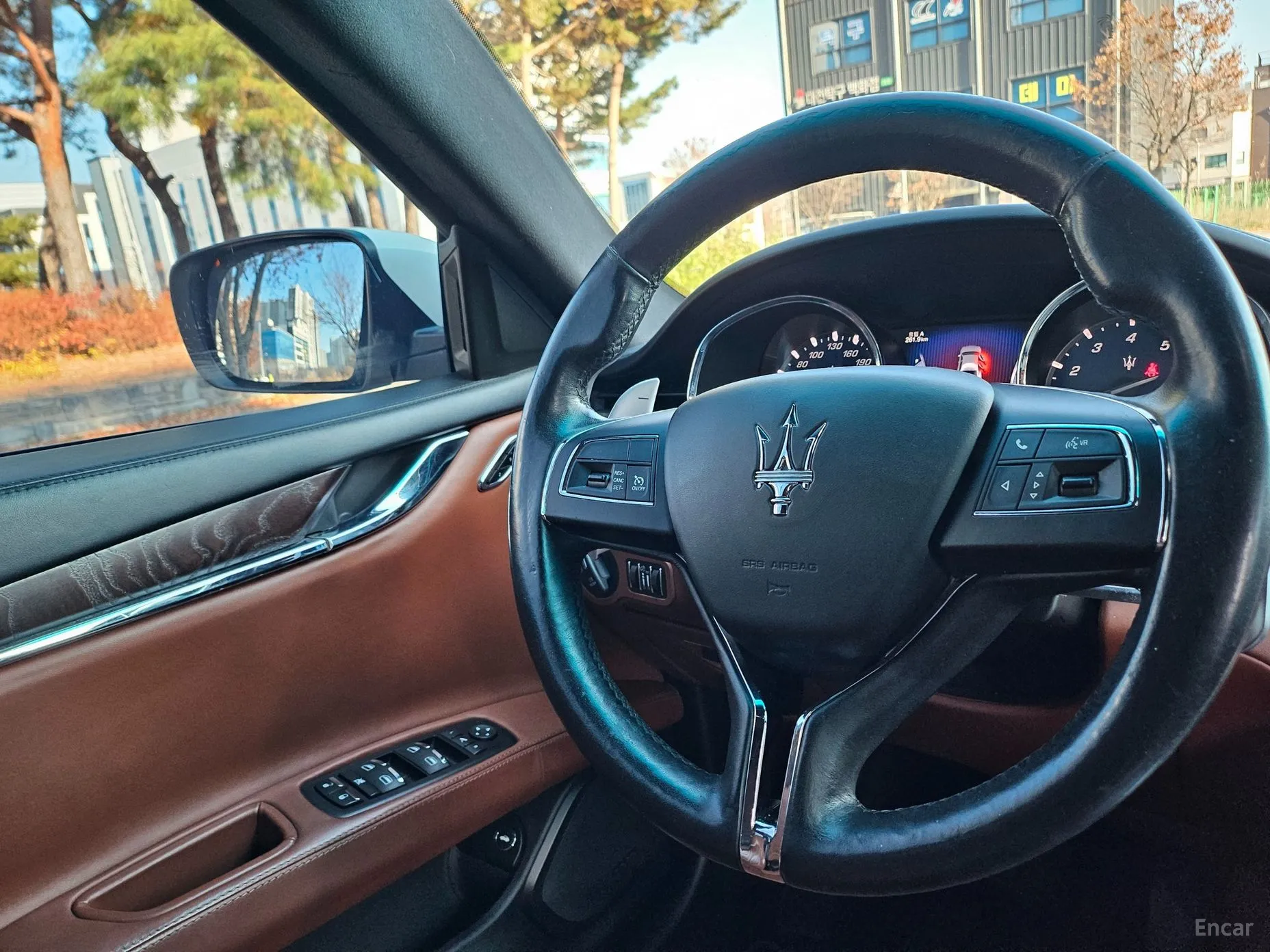 Maserati Quattroporte превью 19