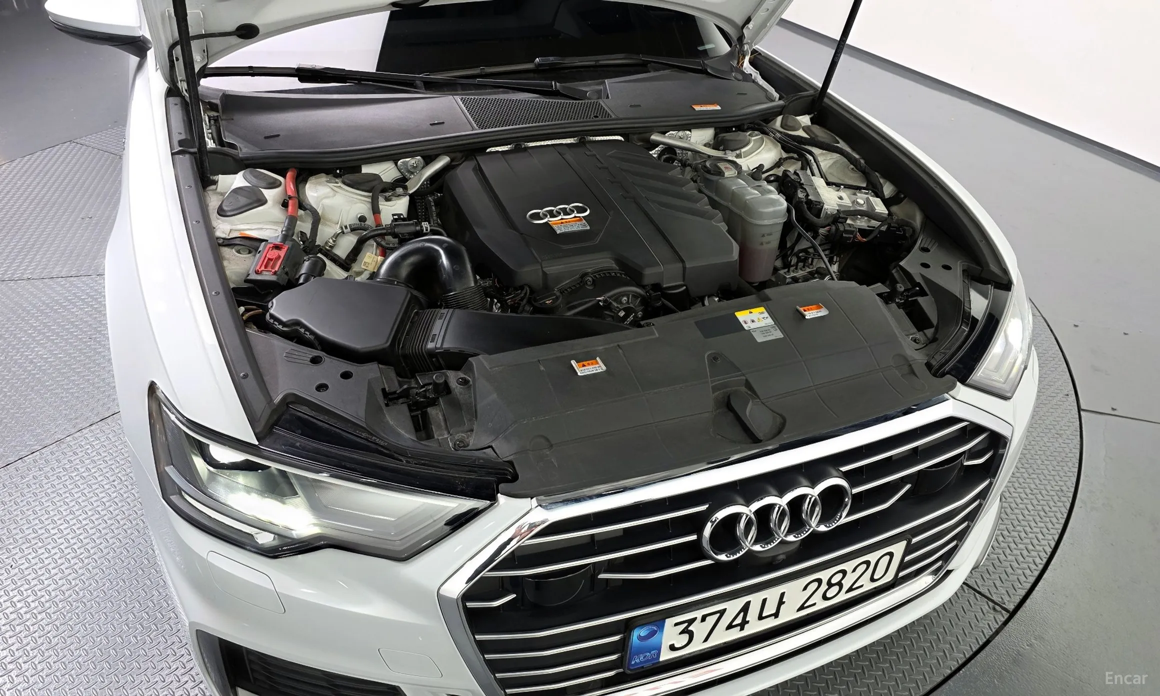 Audi A6 (C8) превью 6