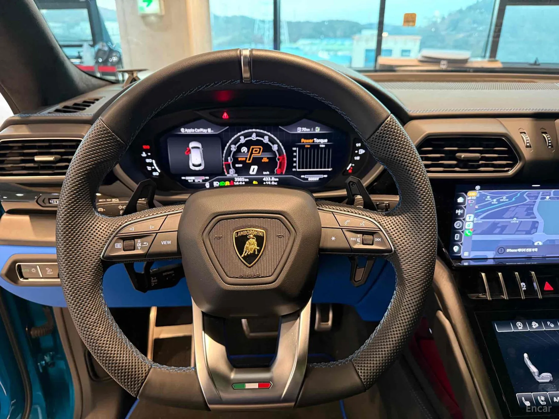 Lamborghini Urus превью 13