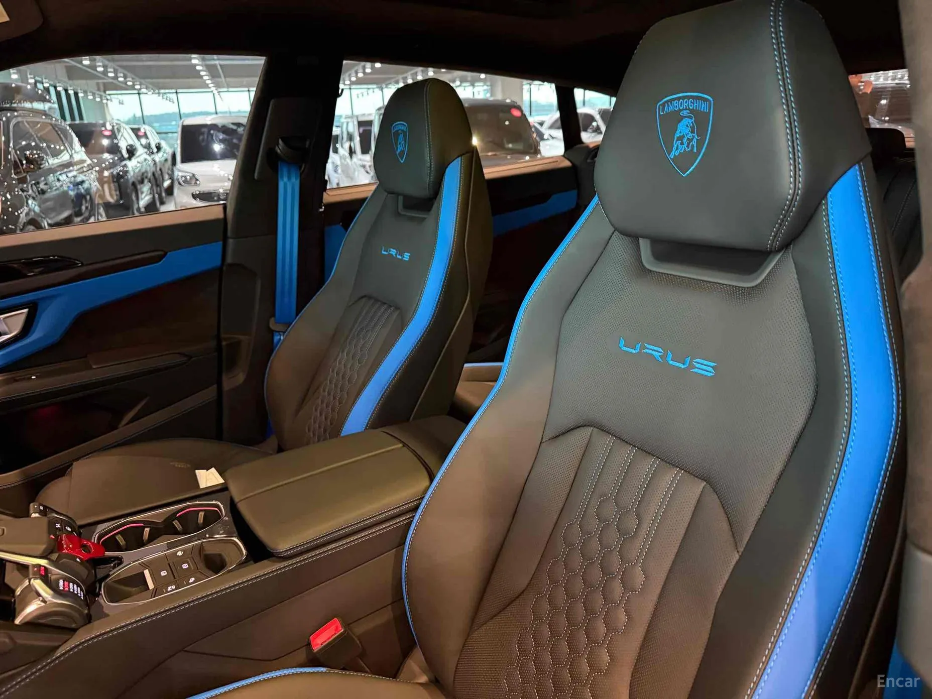 Lamborghini Urus превью 7