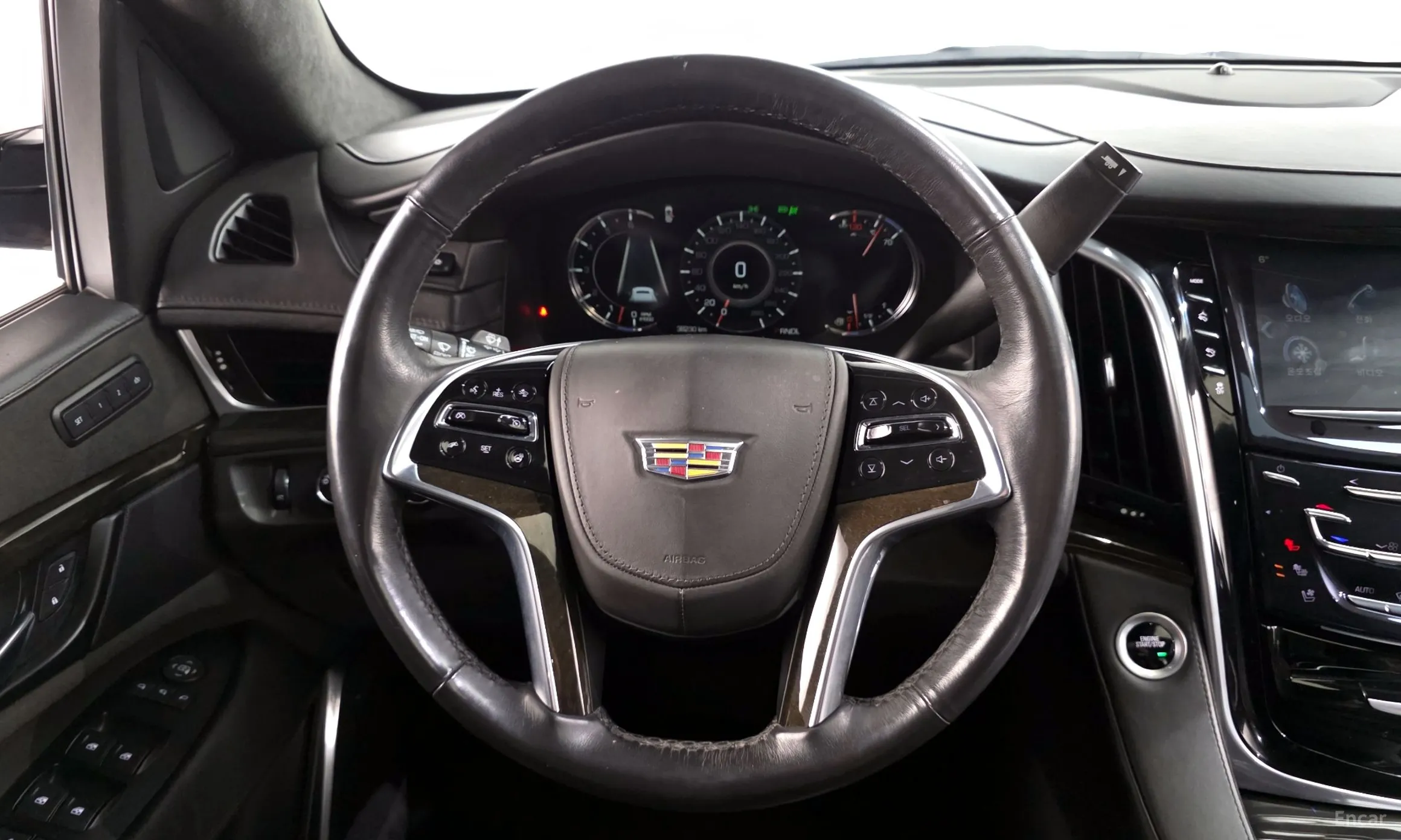 Cadillac Escalade превью 13