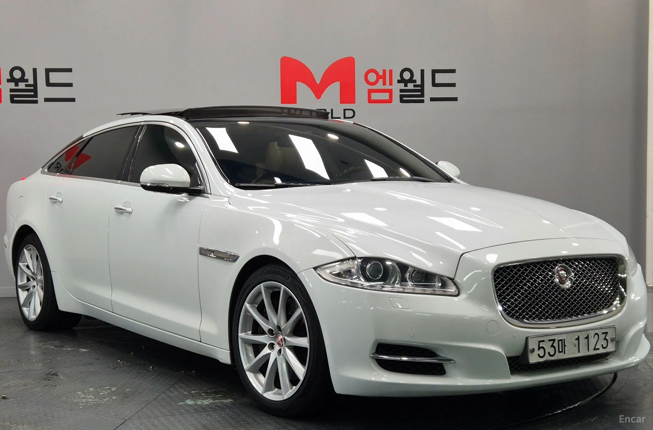 Jaguar All New XJ превью 2
