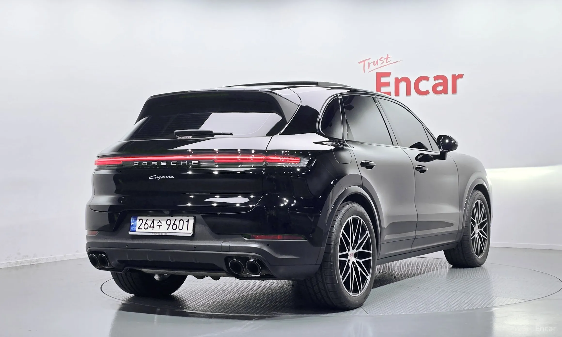 Porsche Cayenne (PO536) превью 2