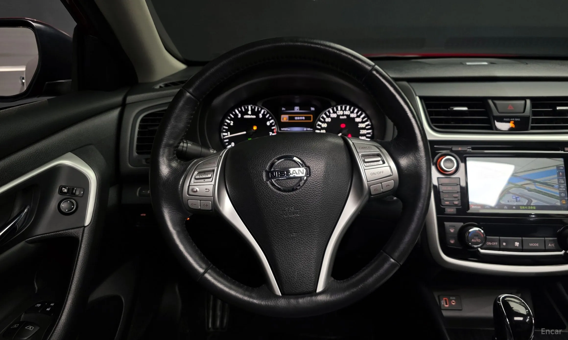 Nissan Altima превью 13