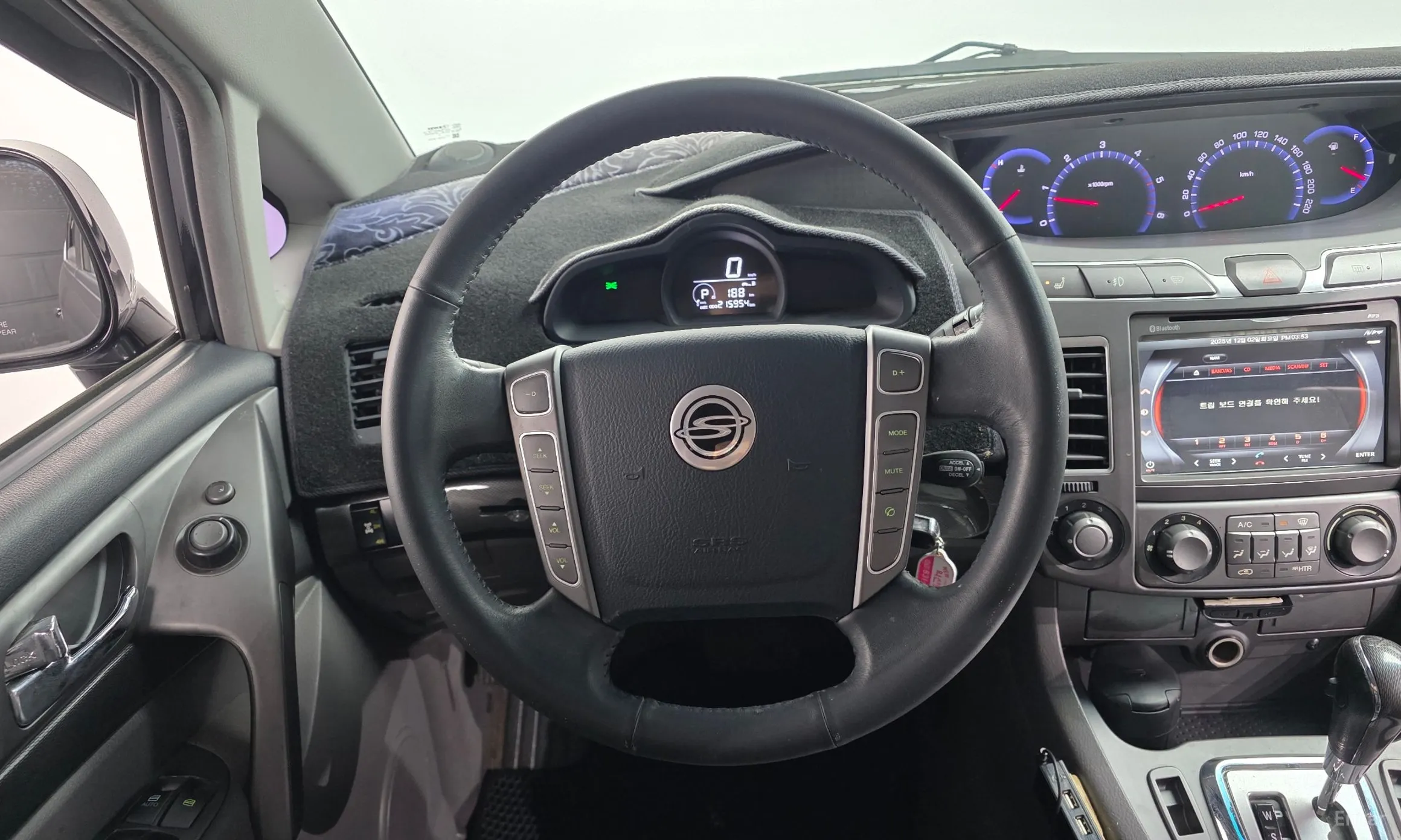 KG Mobility (SsangYong) Korando Turismo превью 14
