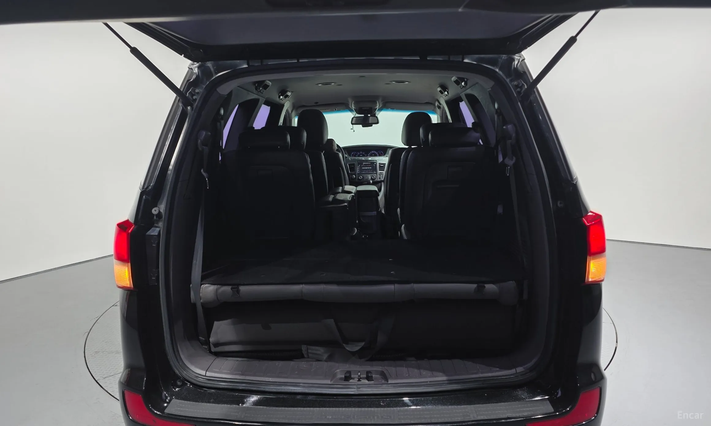 KG Mobility (SsangYong) Korando Turismo превью 20