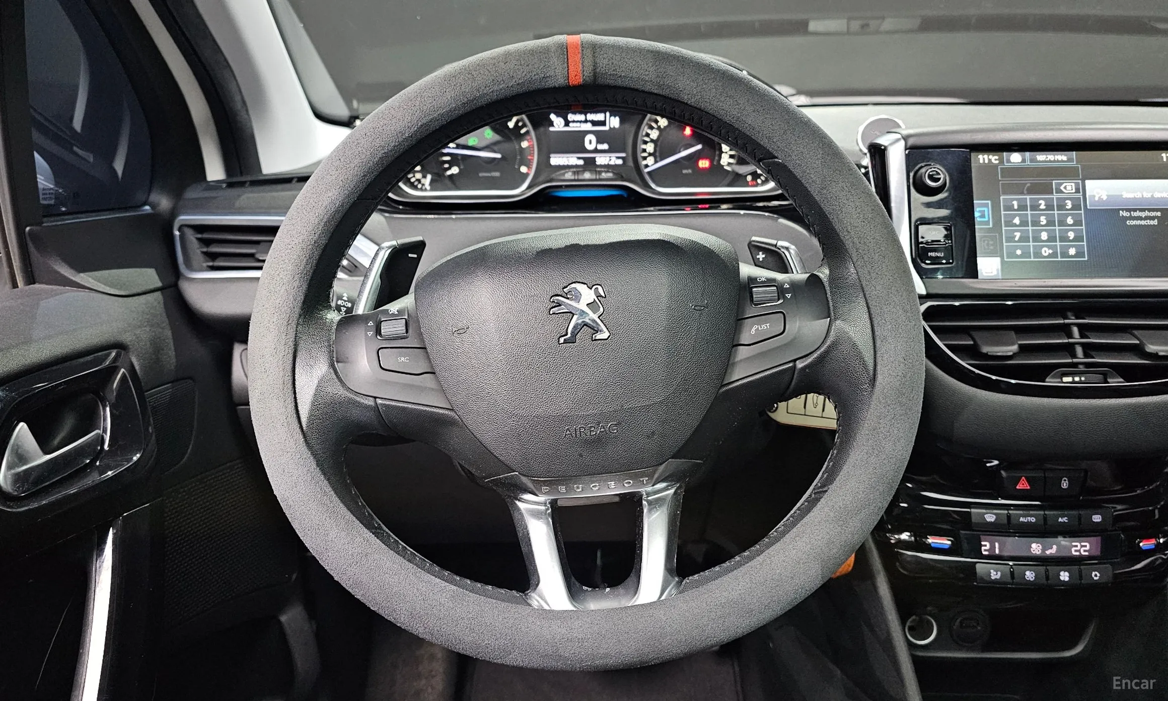 Peugeot 208 превью 13