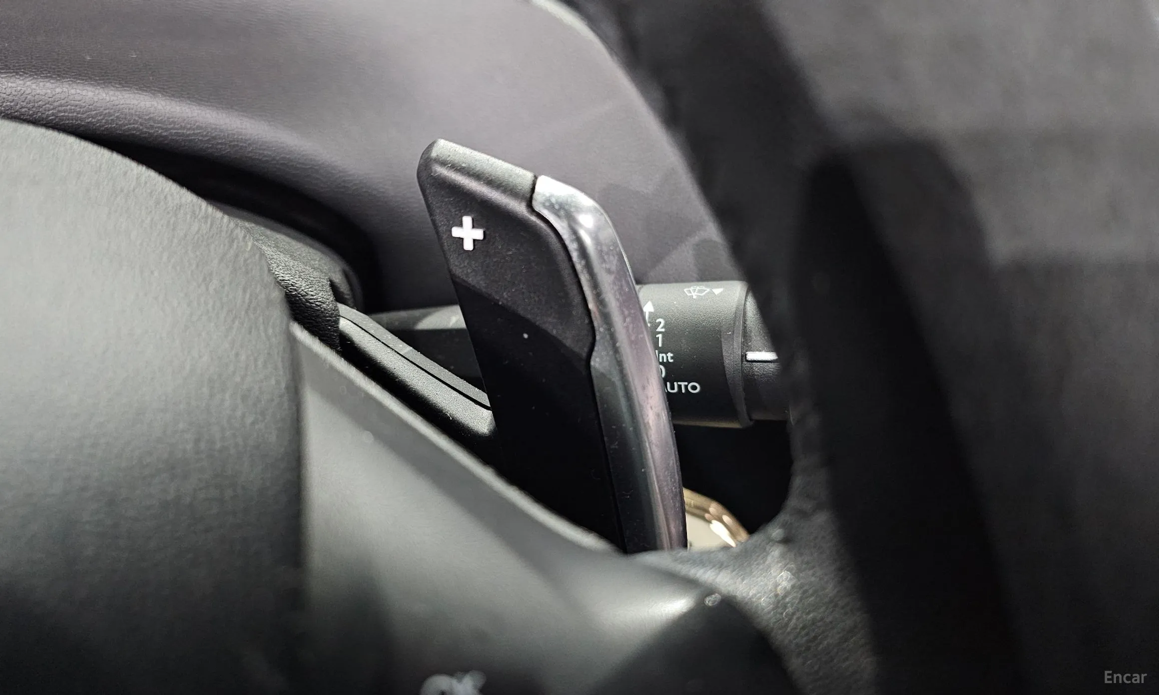 Peugeot 208 превью 19