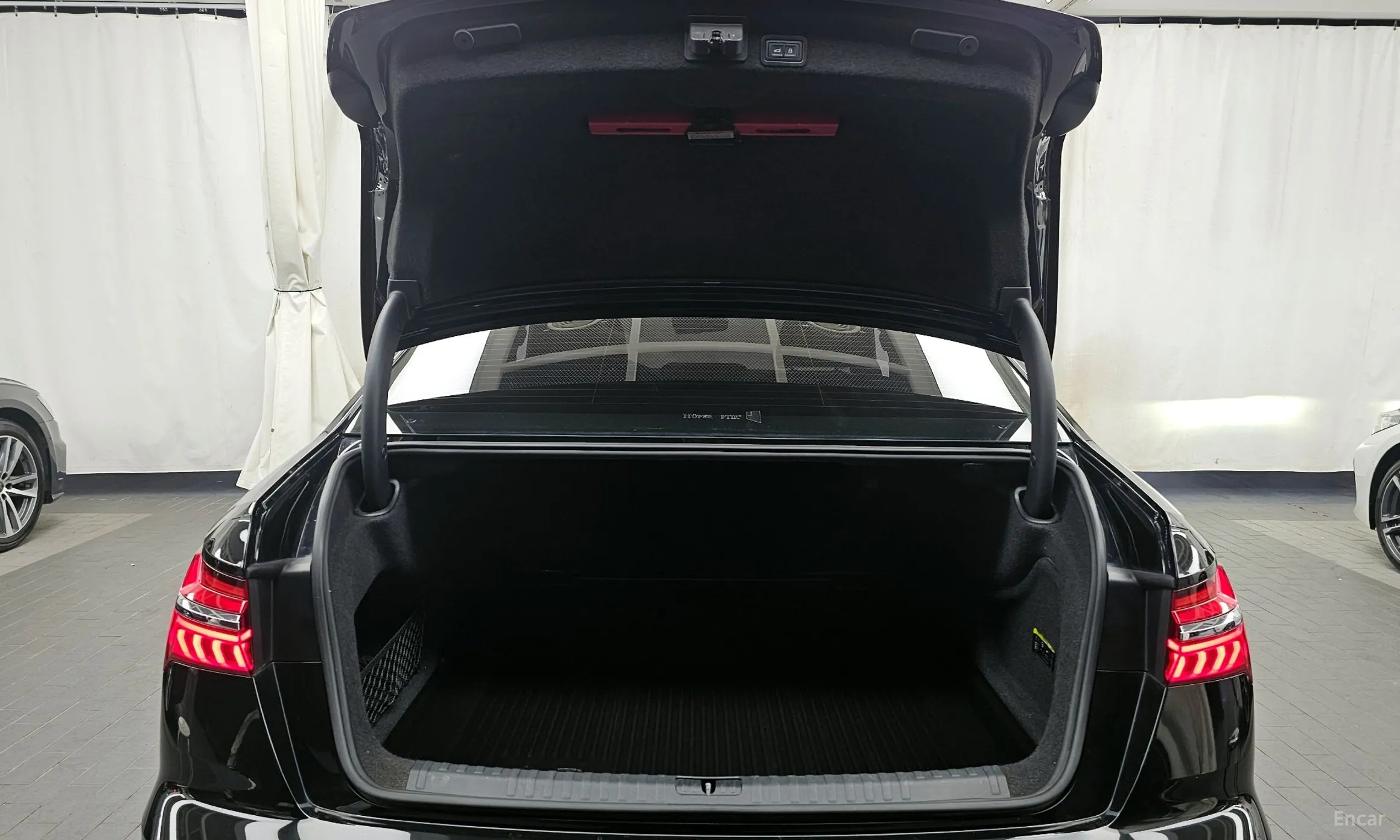 Audi A6 (C8) превью 20