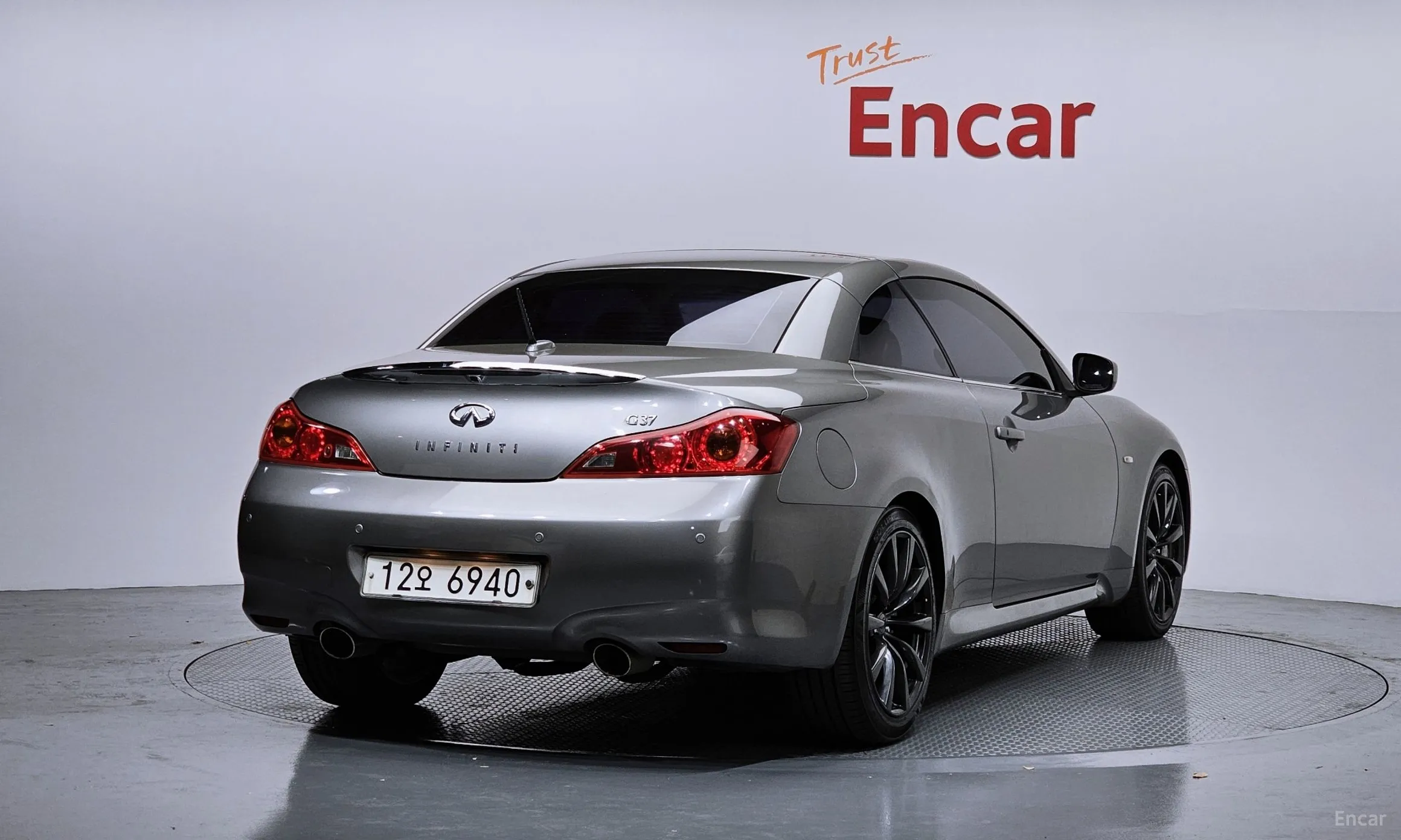 Infiniti G37