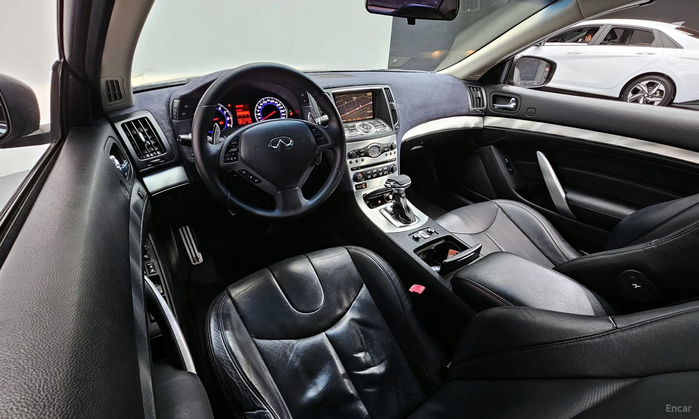 Infiniti G37 превью 7
