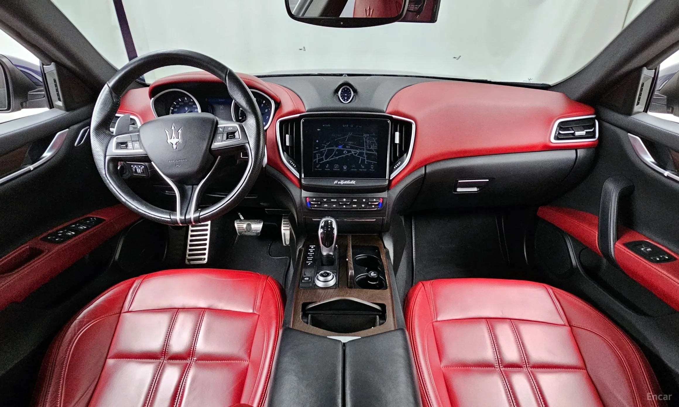 Maserati Ghibli превью 7