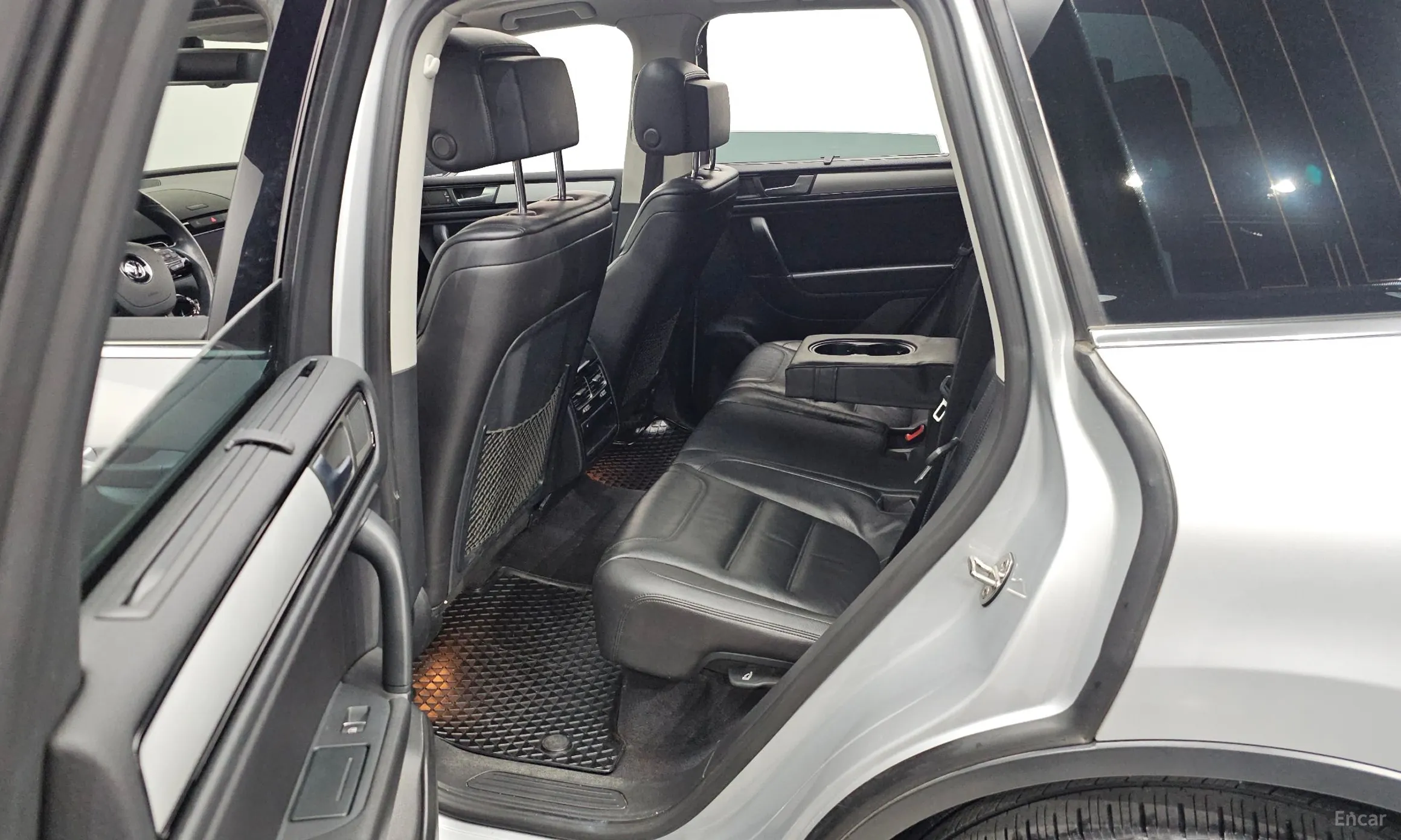 Volkswagen New Touareg превью 11