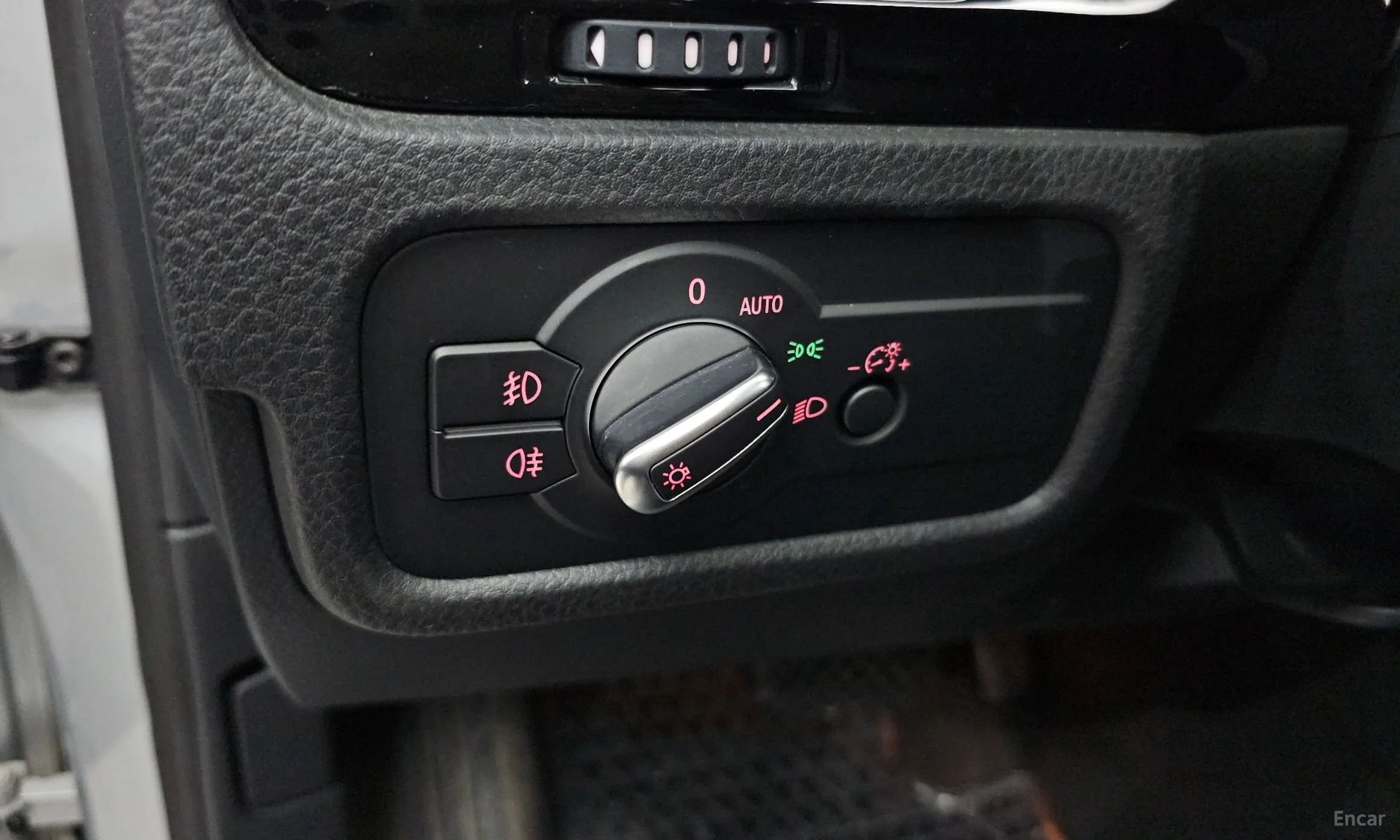 Volkswagen New Touareg превью 14