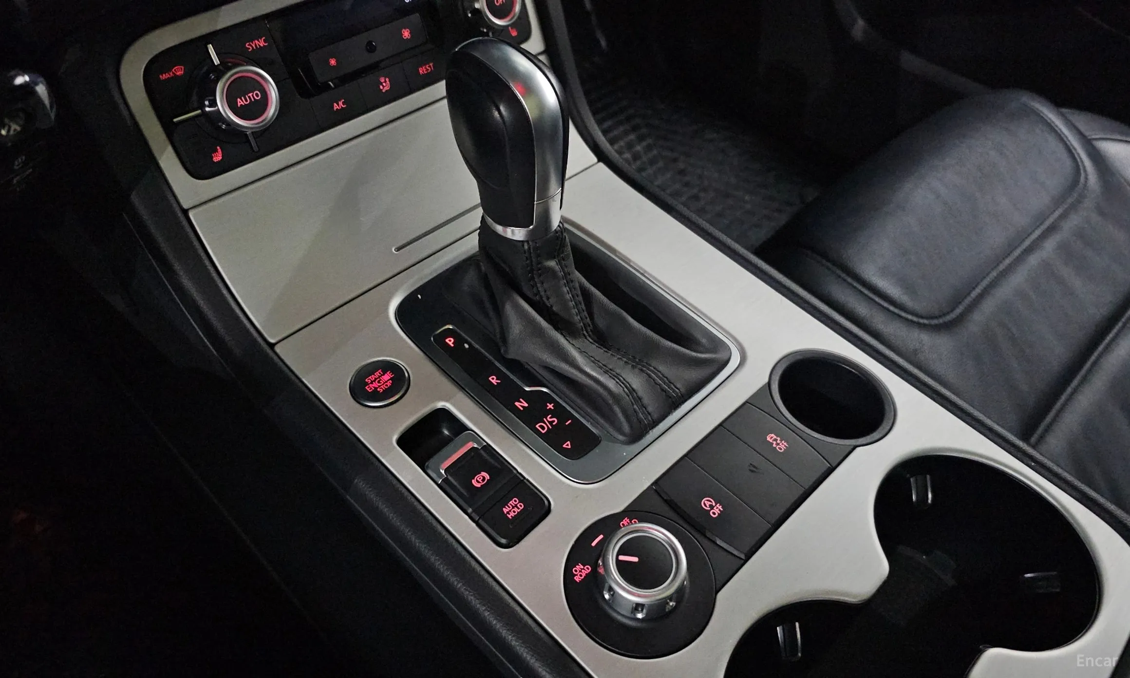 Volkswagen New Touareg превью 9