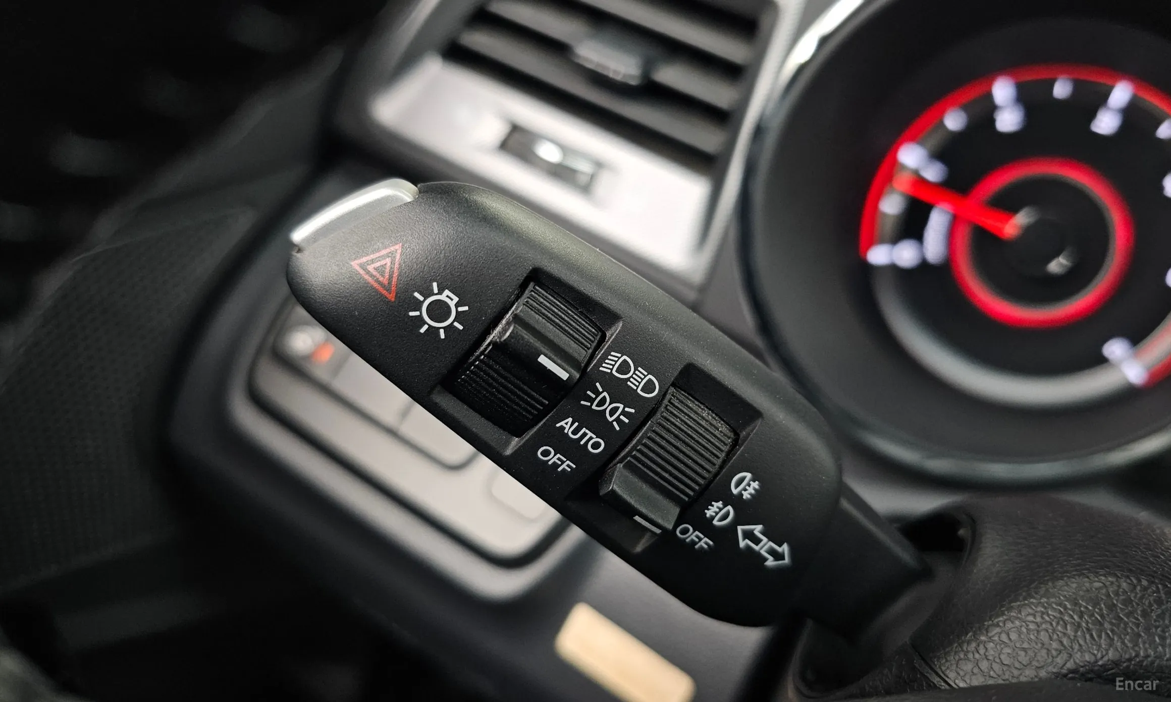 KG Mobility (SsangYong) Tivoli, Lazio превью 18