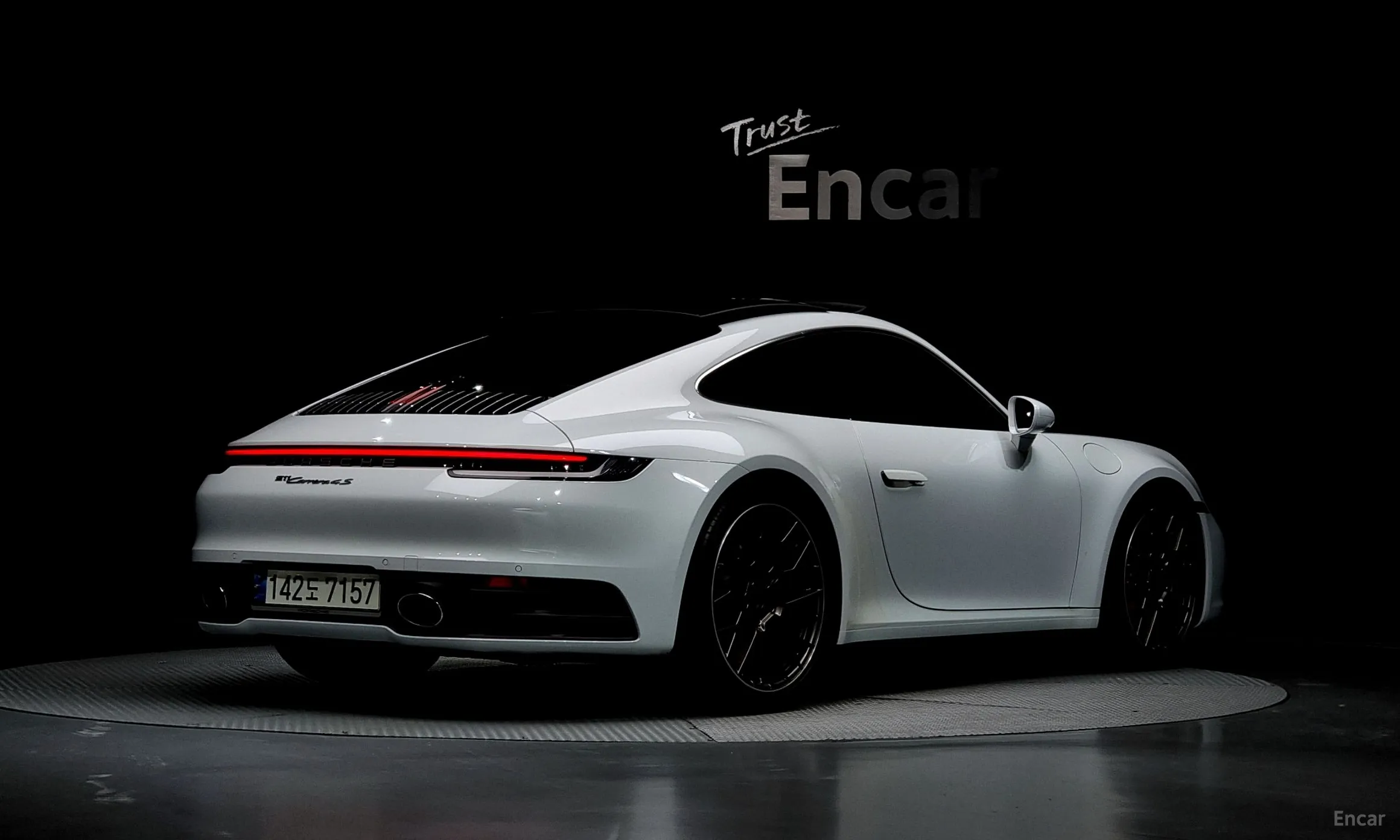 Porsche 911 (992) превью 2