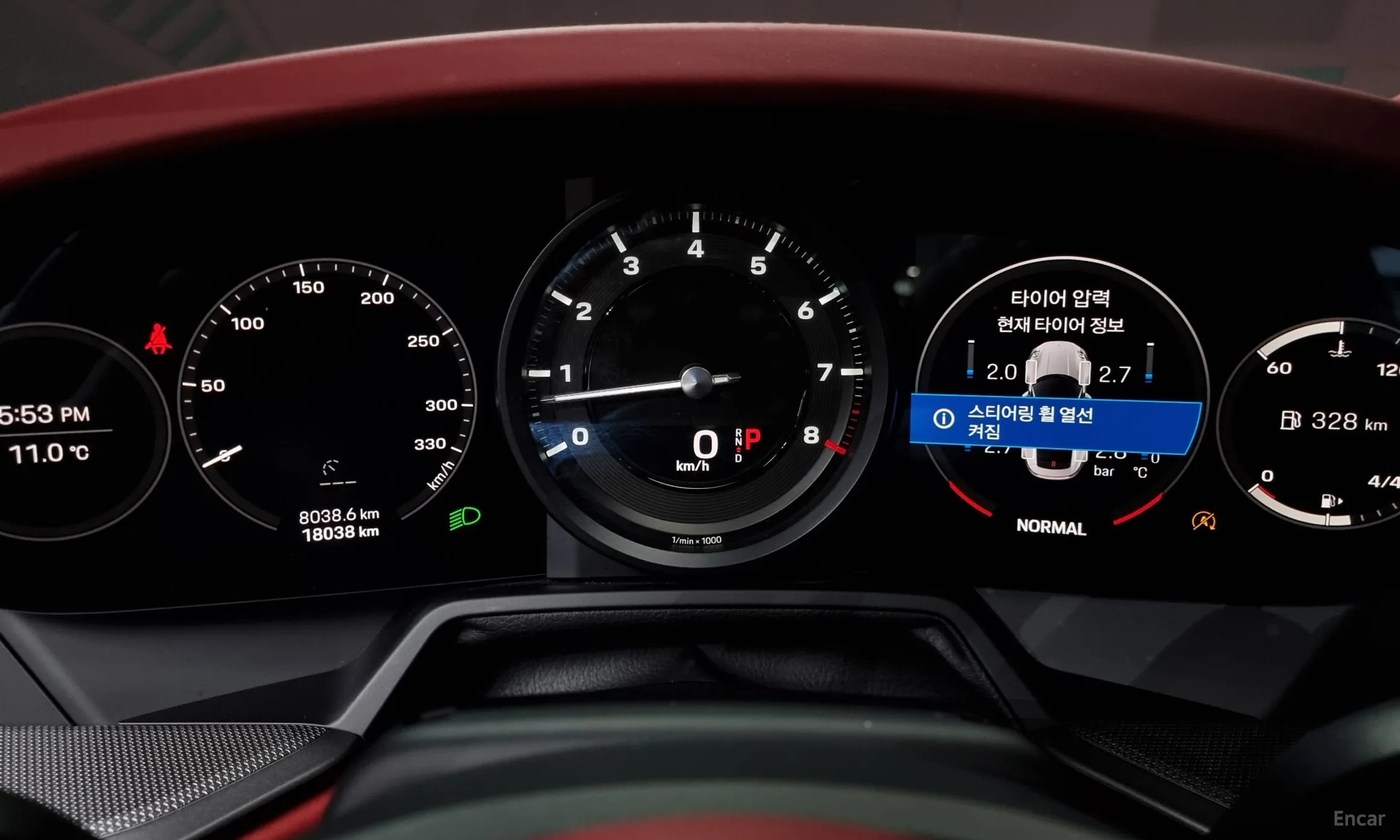 Porsche 911 (992) превью 8