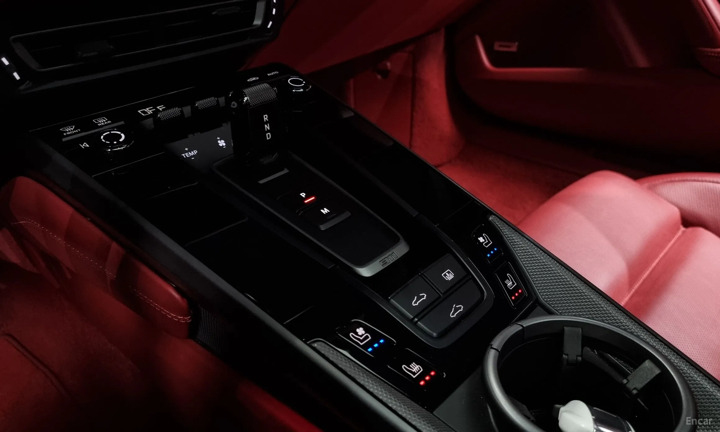 Porsche 911 (992) превью 9