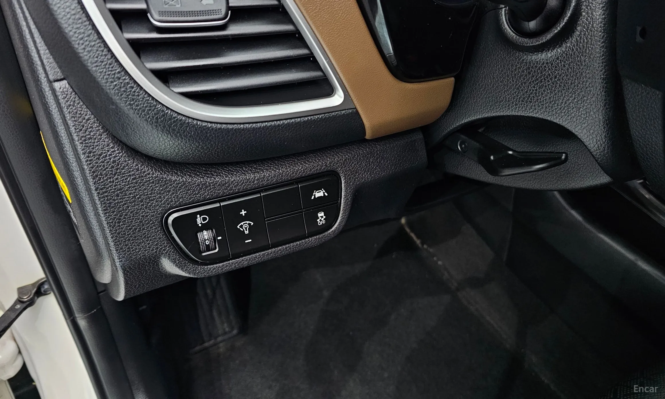 Kia Seltos превью 15