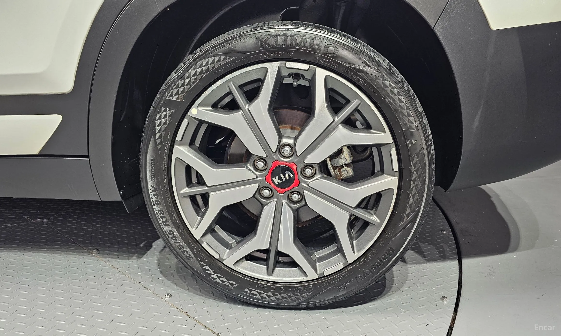 Kia Seltos превью 5