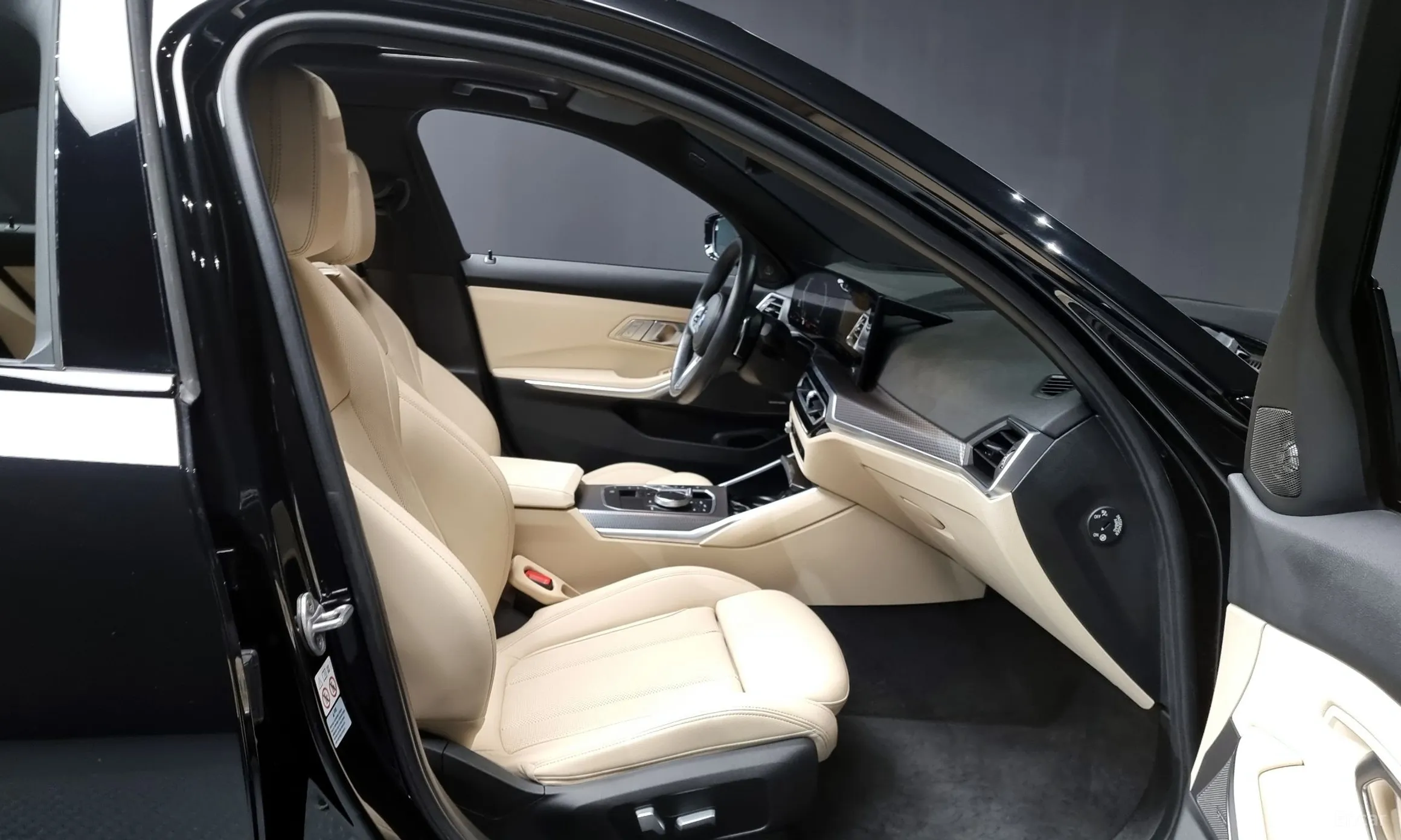 BMW 3 Series (G20) превью 11