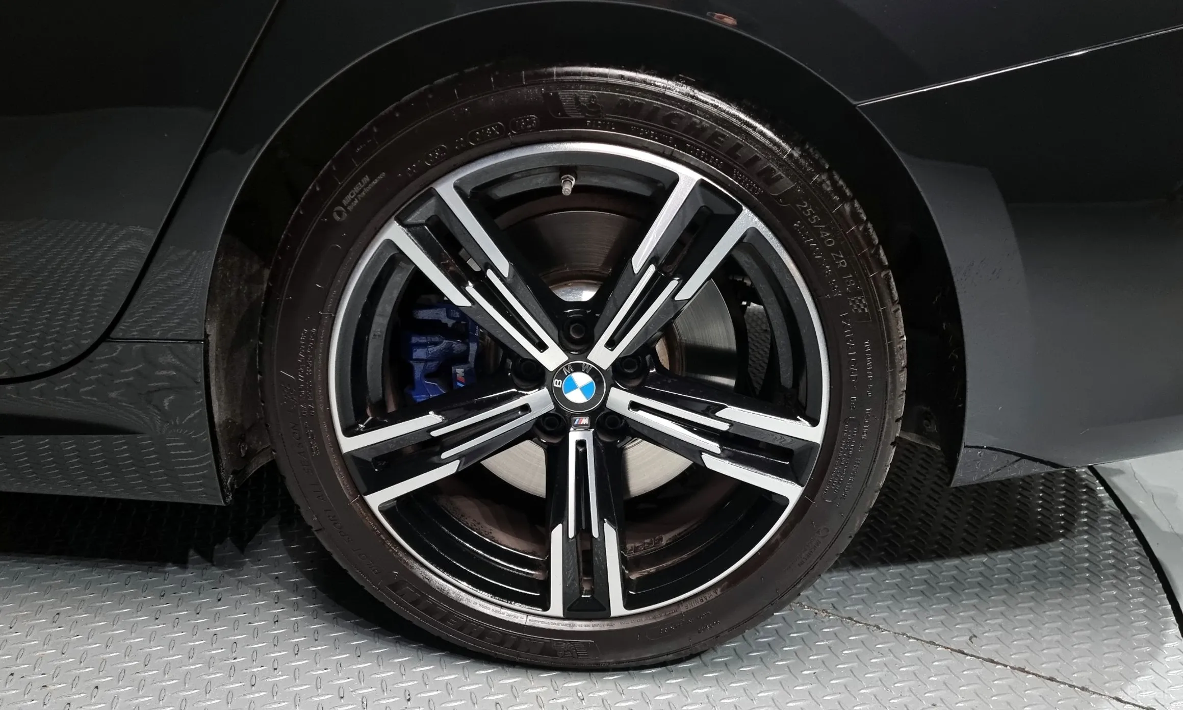 BMW 3 Series (G20) превью 5