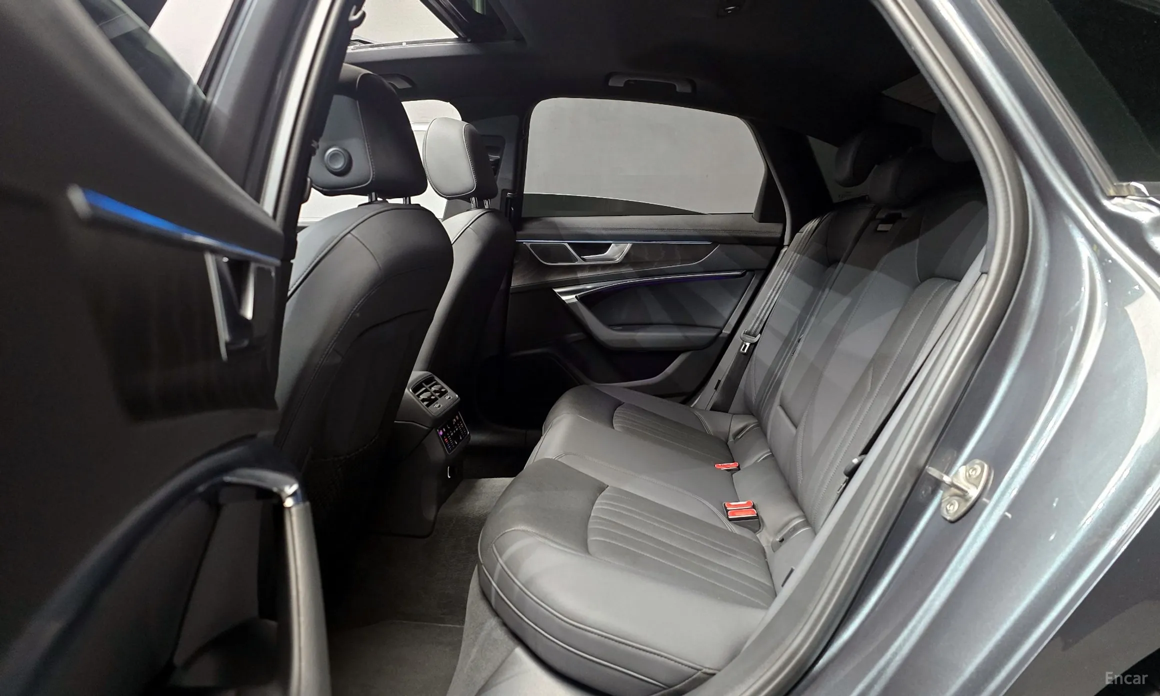 Audi A6 (C8) превью 13