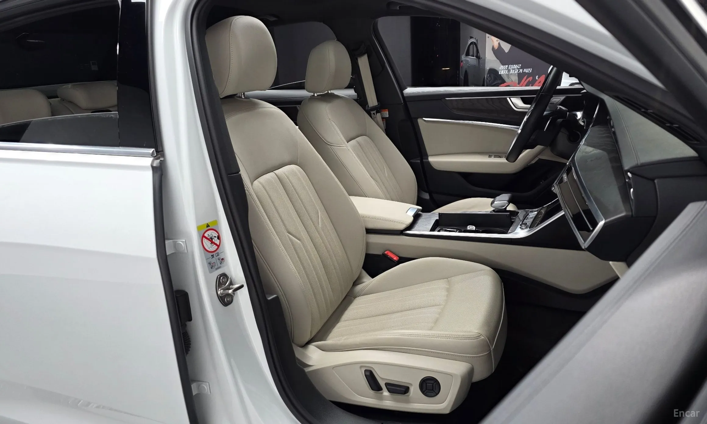 Audi A6 (C8) превью 10