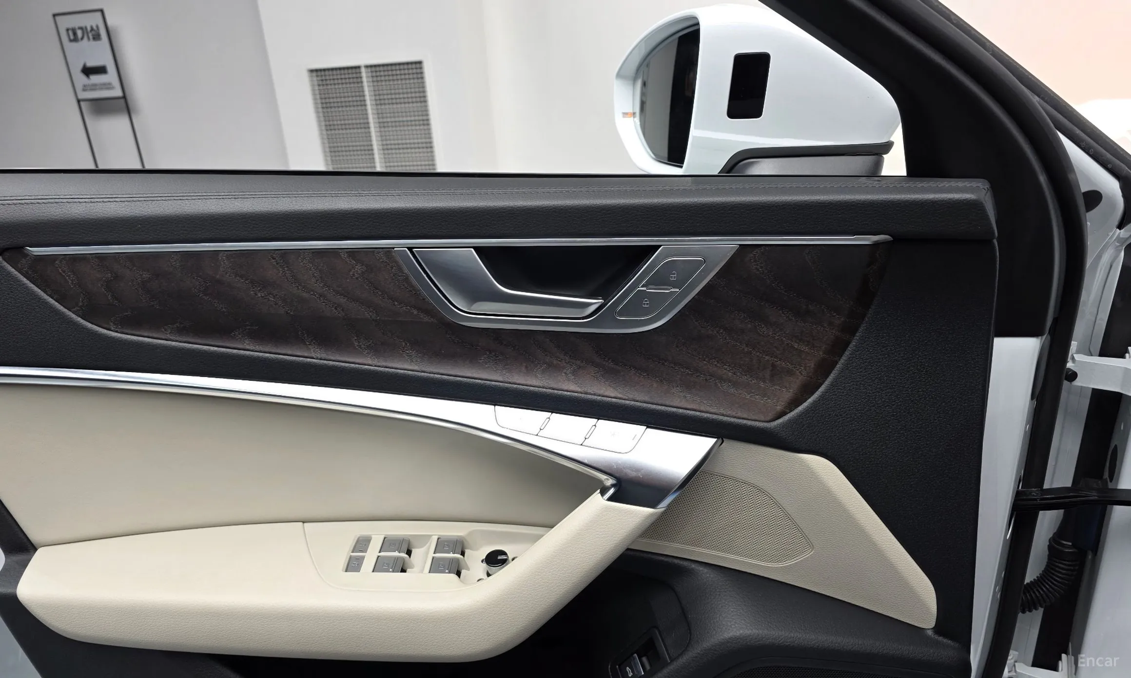Audi A6 (C8) превью 20