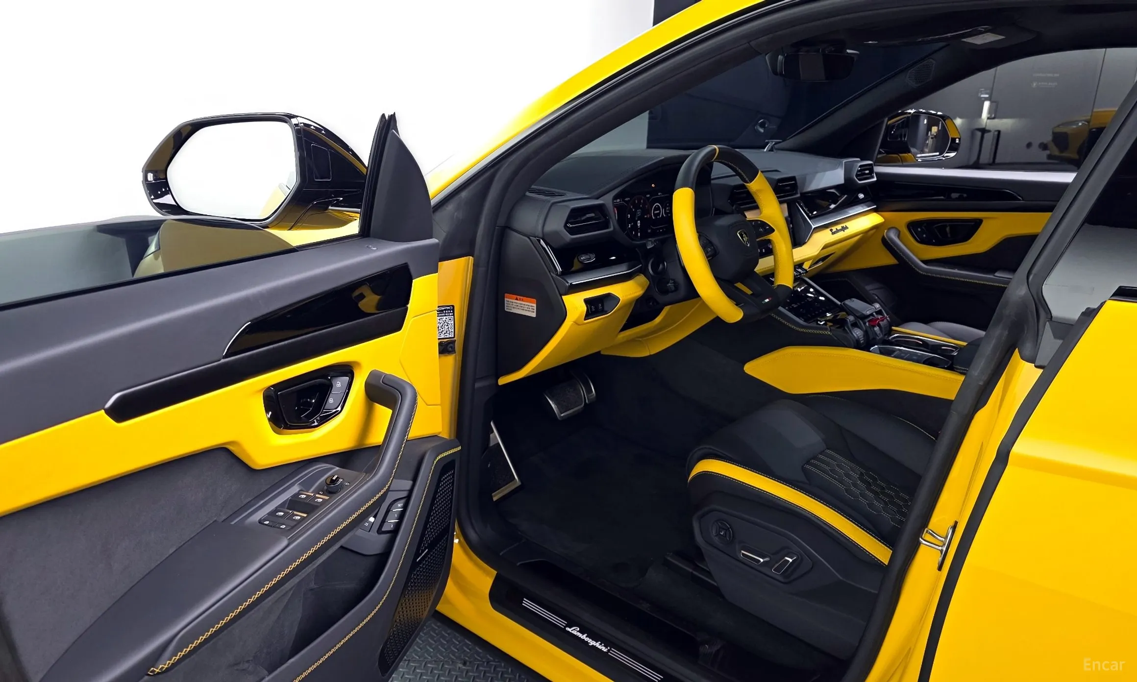 Lamborghini Urus превью 10