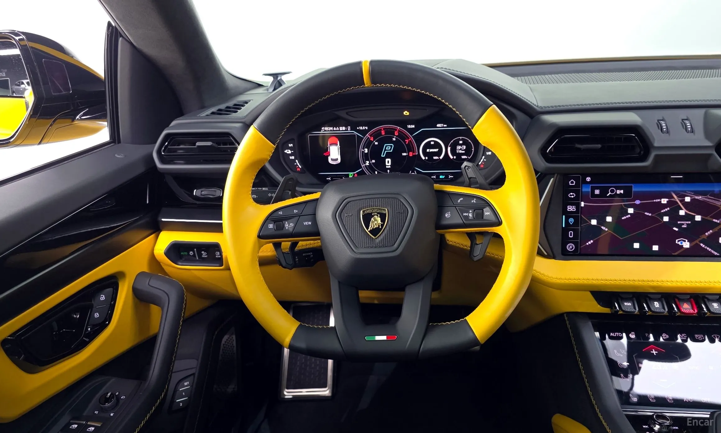 Lamborghini Urus превью 13