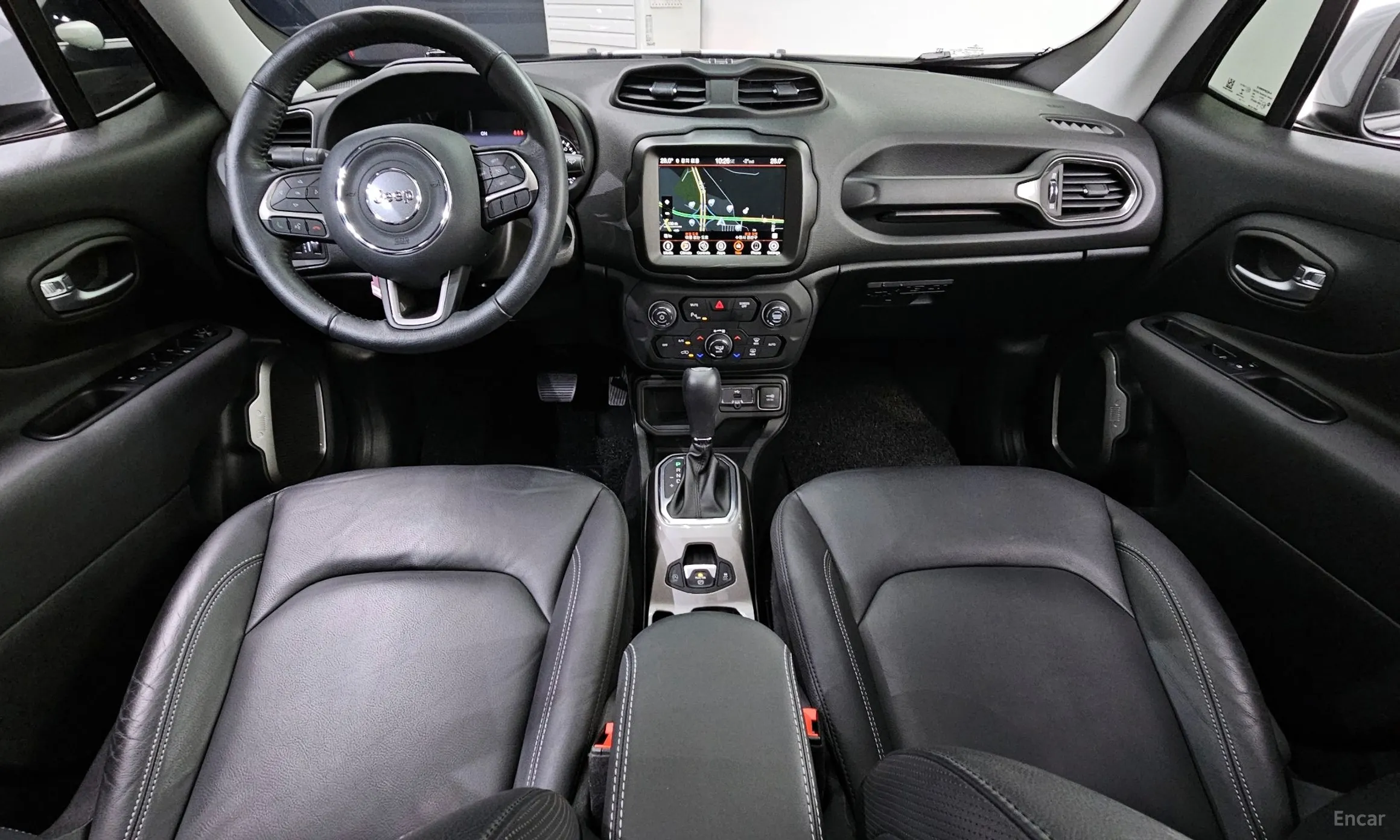 Jeep Renegade превью 7