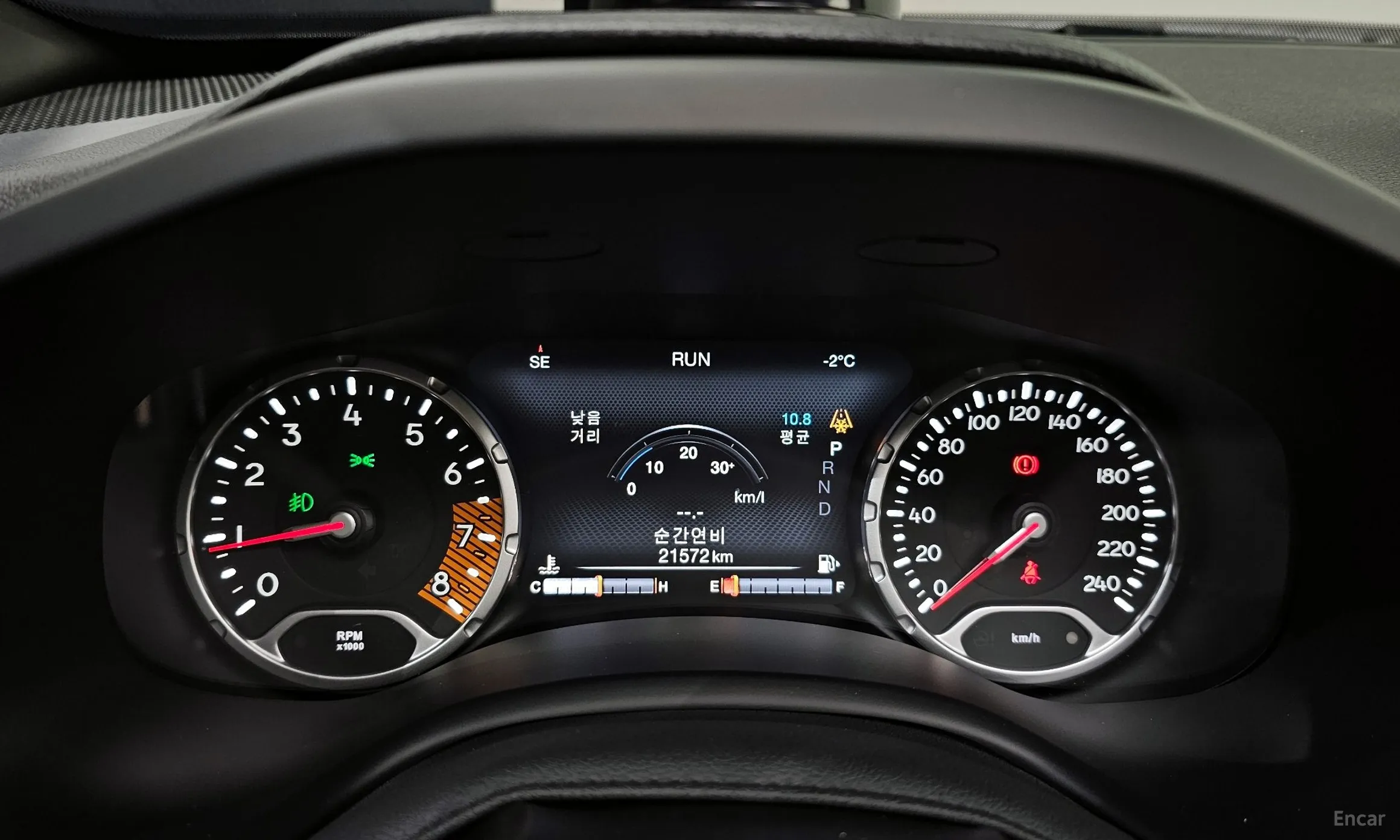 Jeep Renegade превью 8