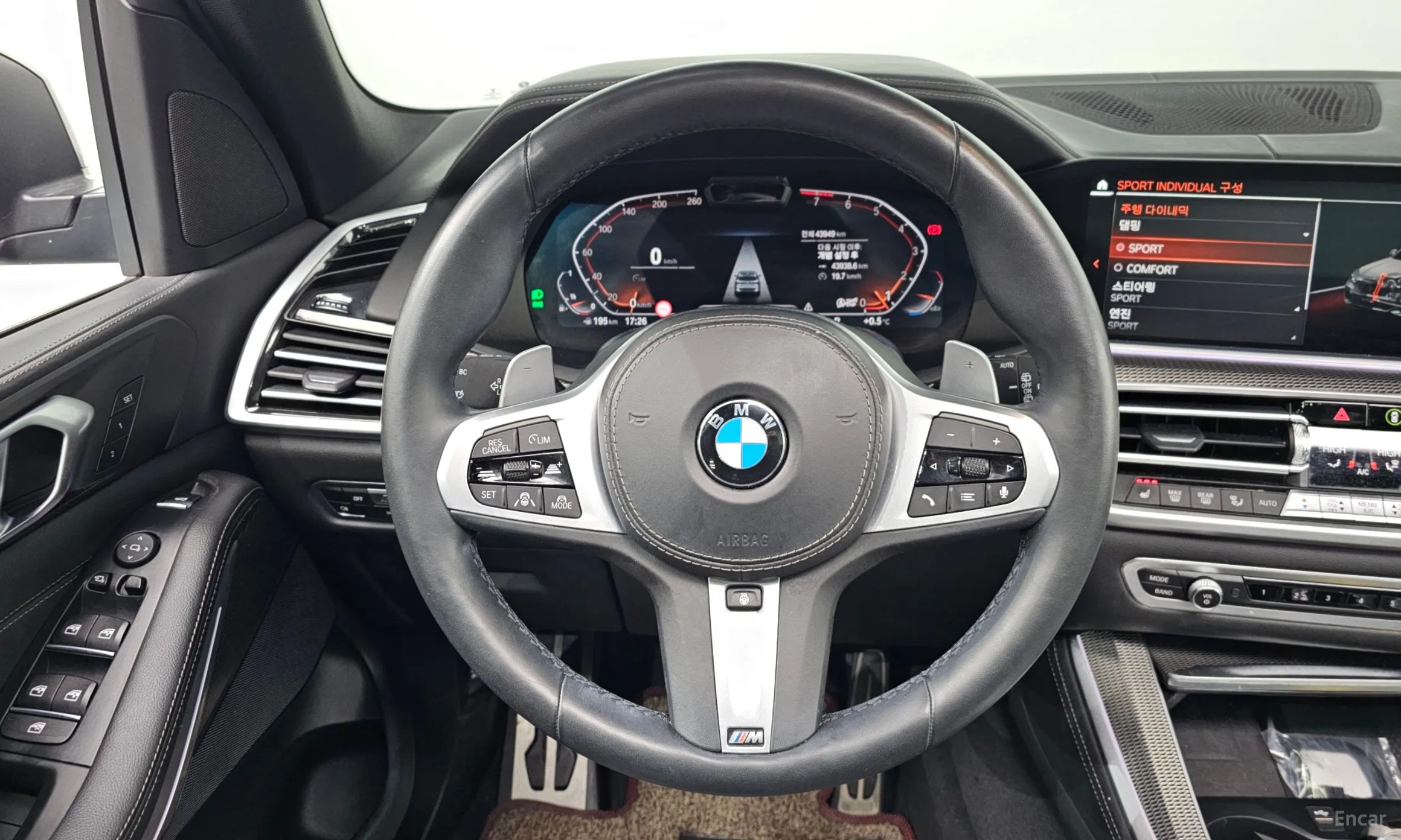 BMW X5 (G05) превью 14