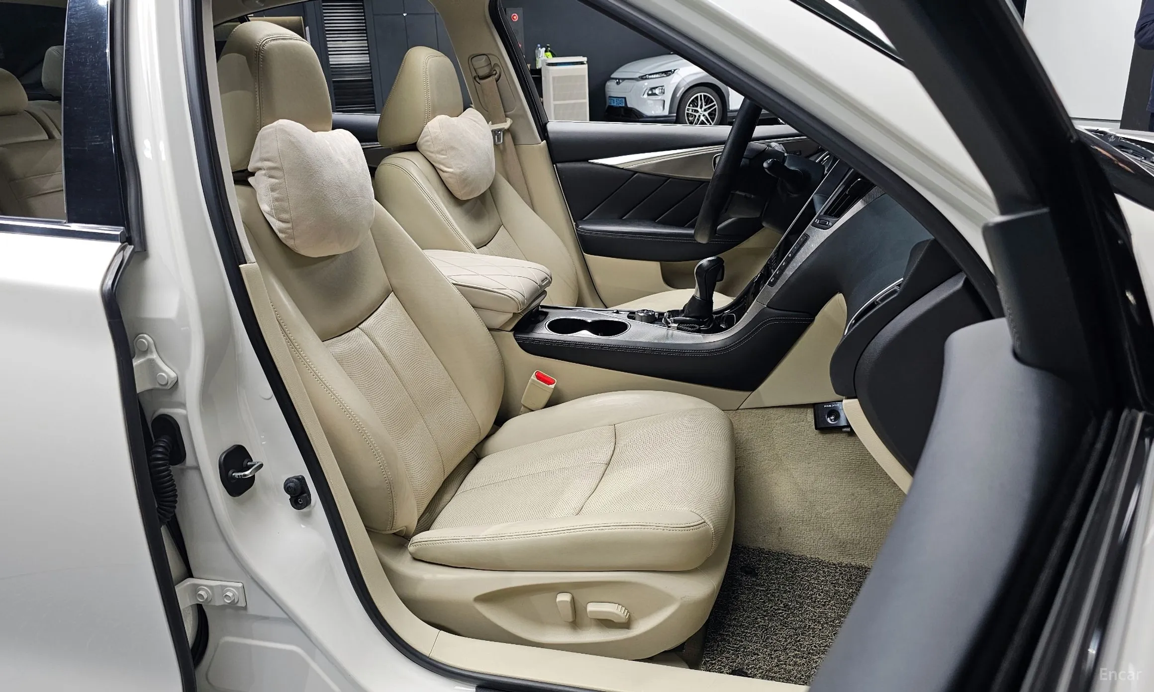 Infiniti Q50 превью 10